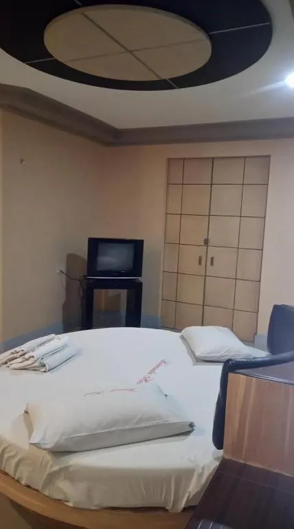 Bed in Bermuda Hotel