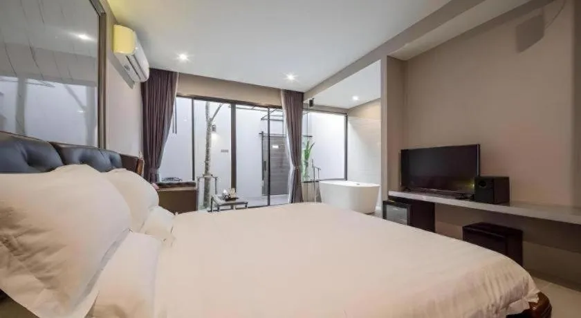 Bed in The Valen Resort