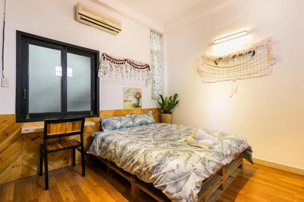 Bed in 1991 HOME SAI GON