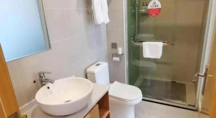 GreenTree Inn Guiyang Wudang District High-speed Railway East Station