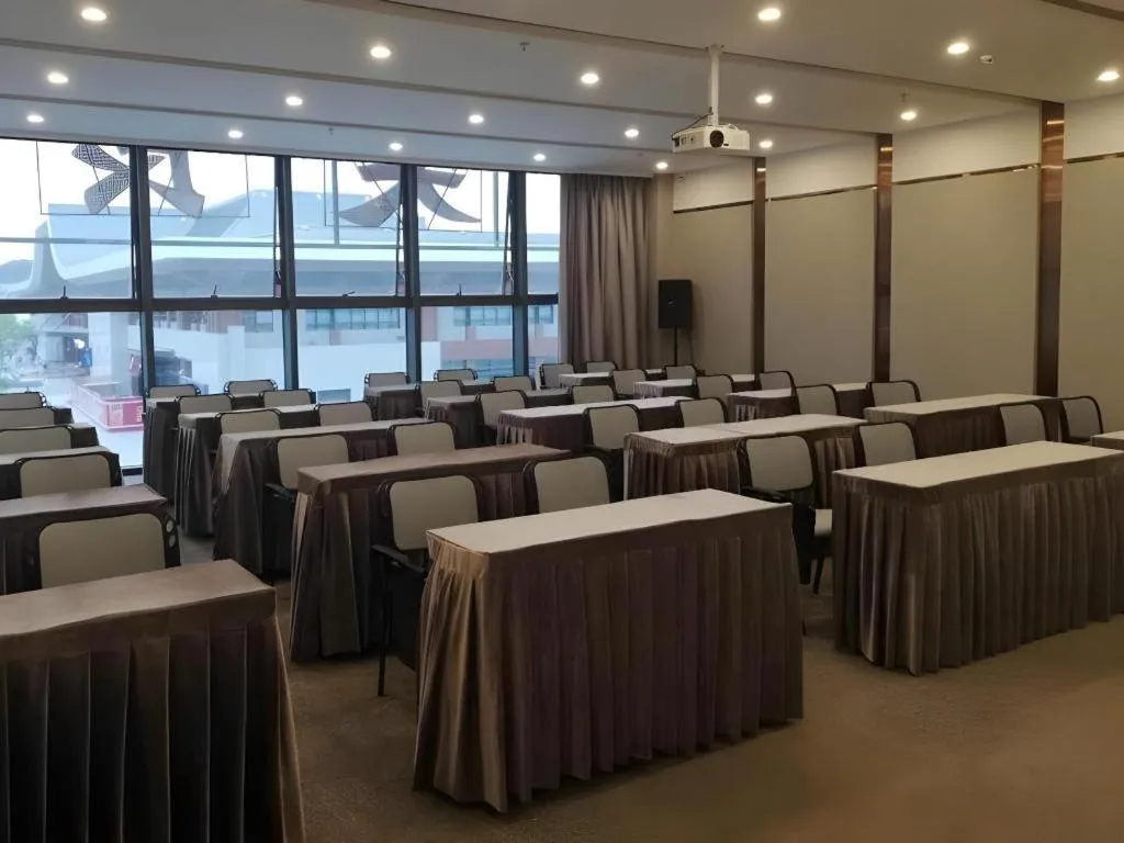 GreenTree Inn Guiyang Wudang District High-speed Railway East Station