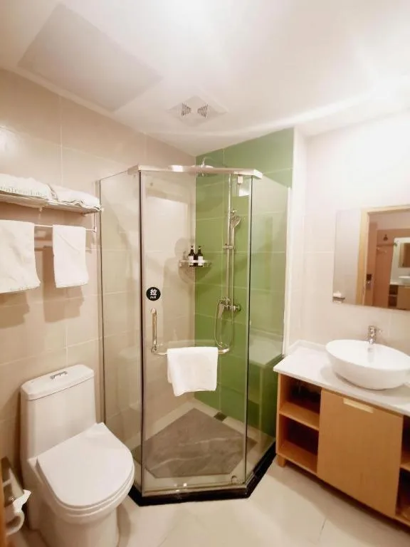 GreenTree Inn Guiyang Wudang District High-speed Railway East Station