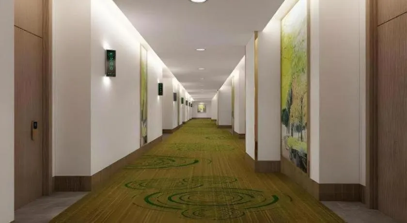 GreenTree Inn Guiyang Wudang District High-speed Railway East Station