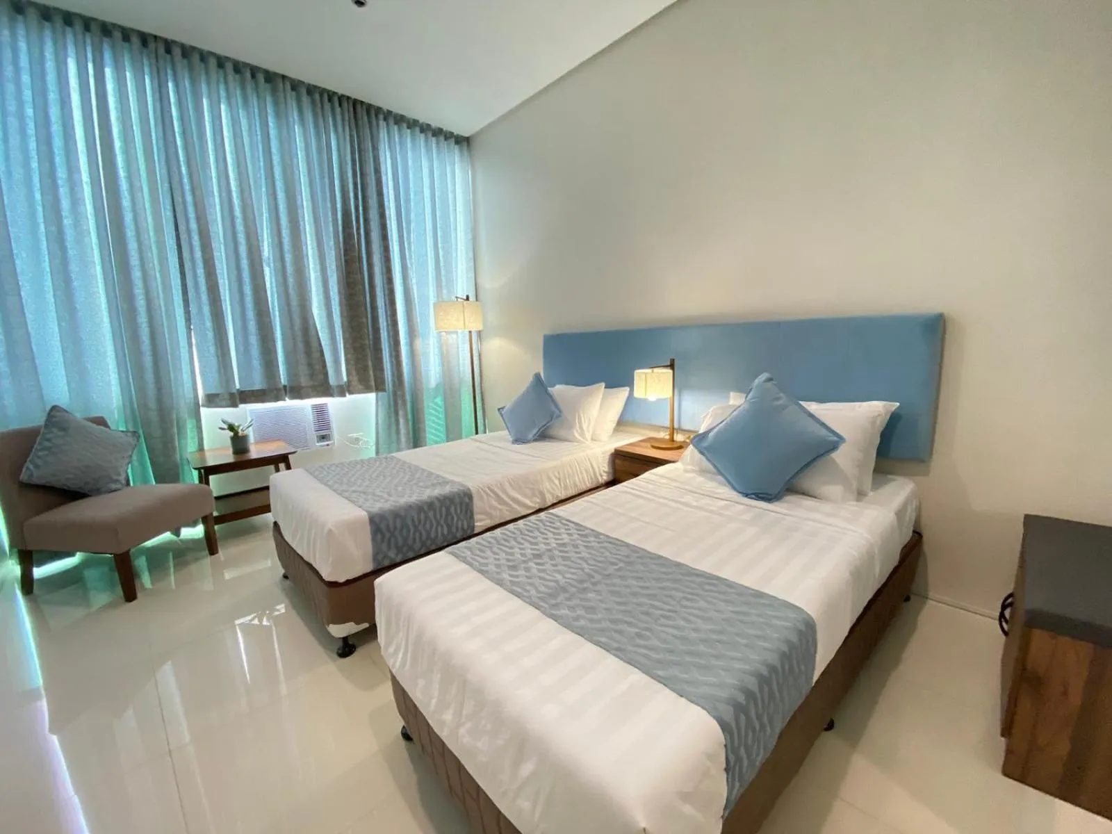 Bedroom, Bed in UPad Hotel