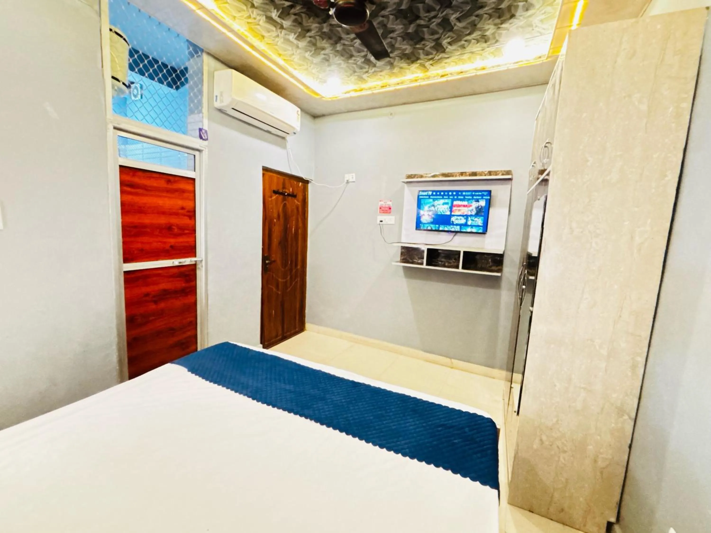 Bedroom, Bed in Hotel O Suryavanshi Palace