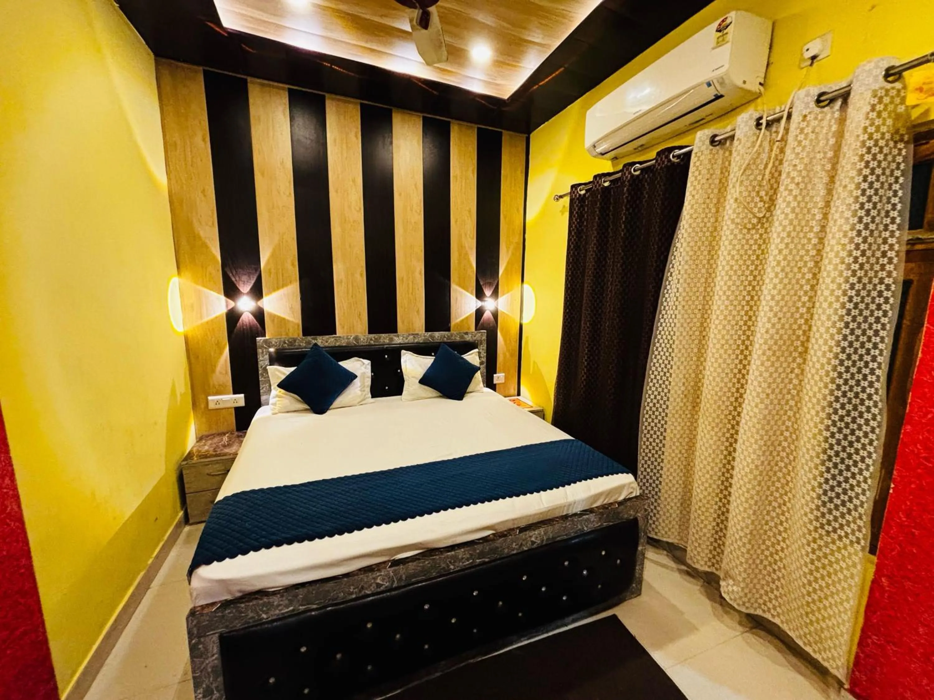 Bedroom, Bed in Hotel O Suryavanshi Palace