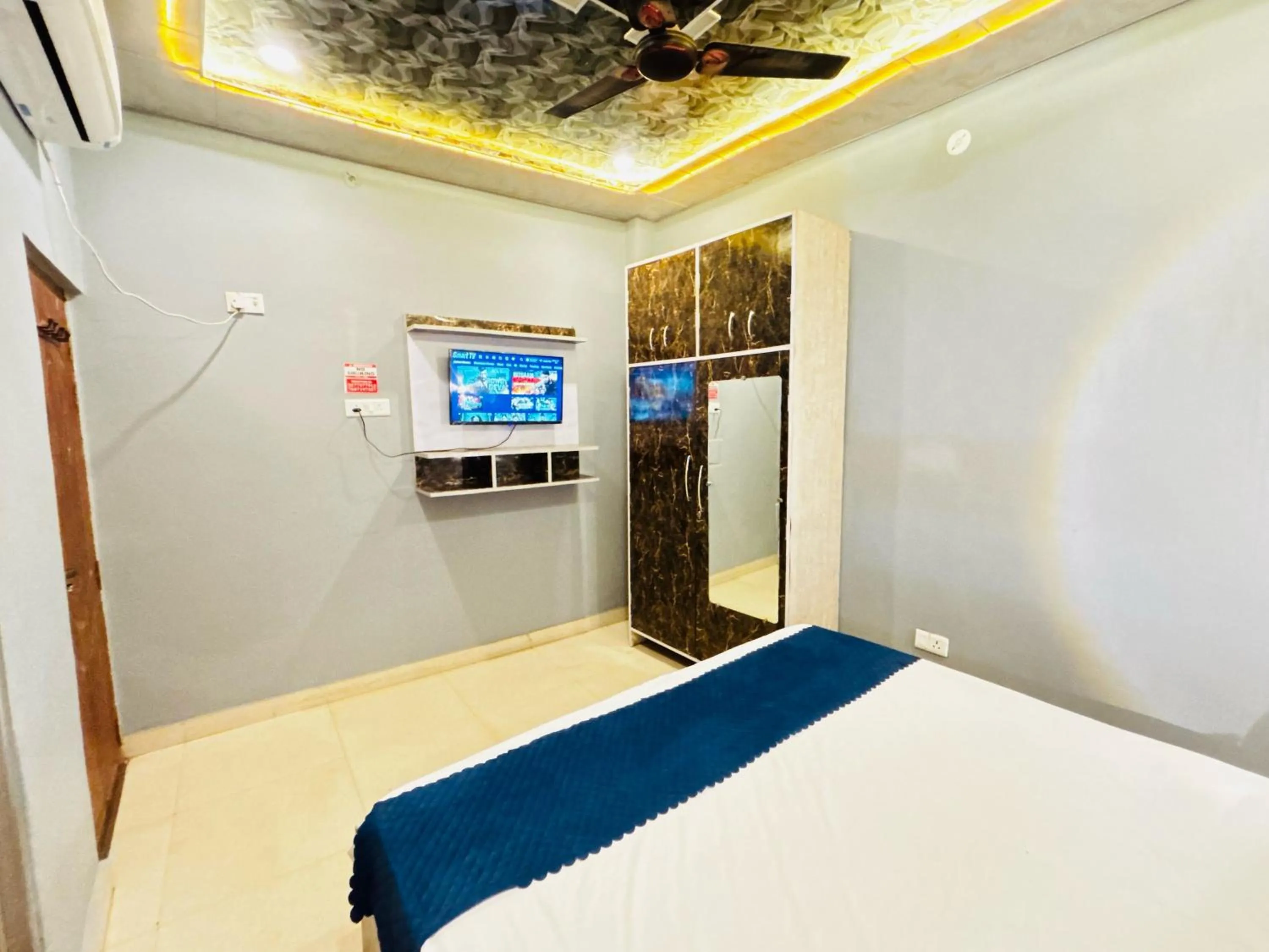 Bedroom, Bed in Hotel O Suryavanshi Palace