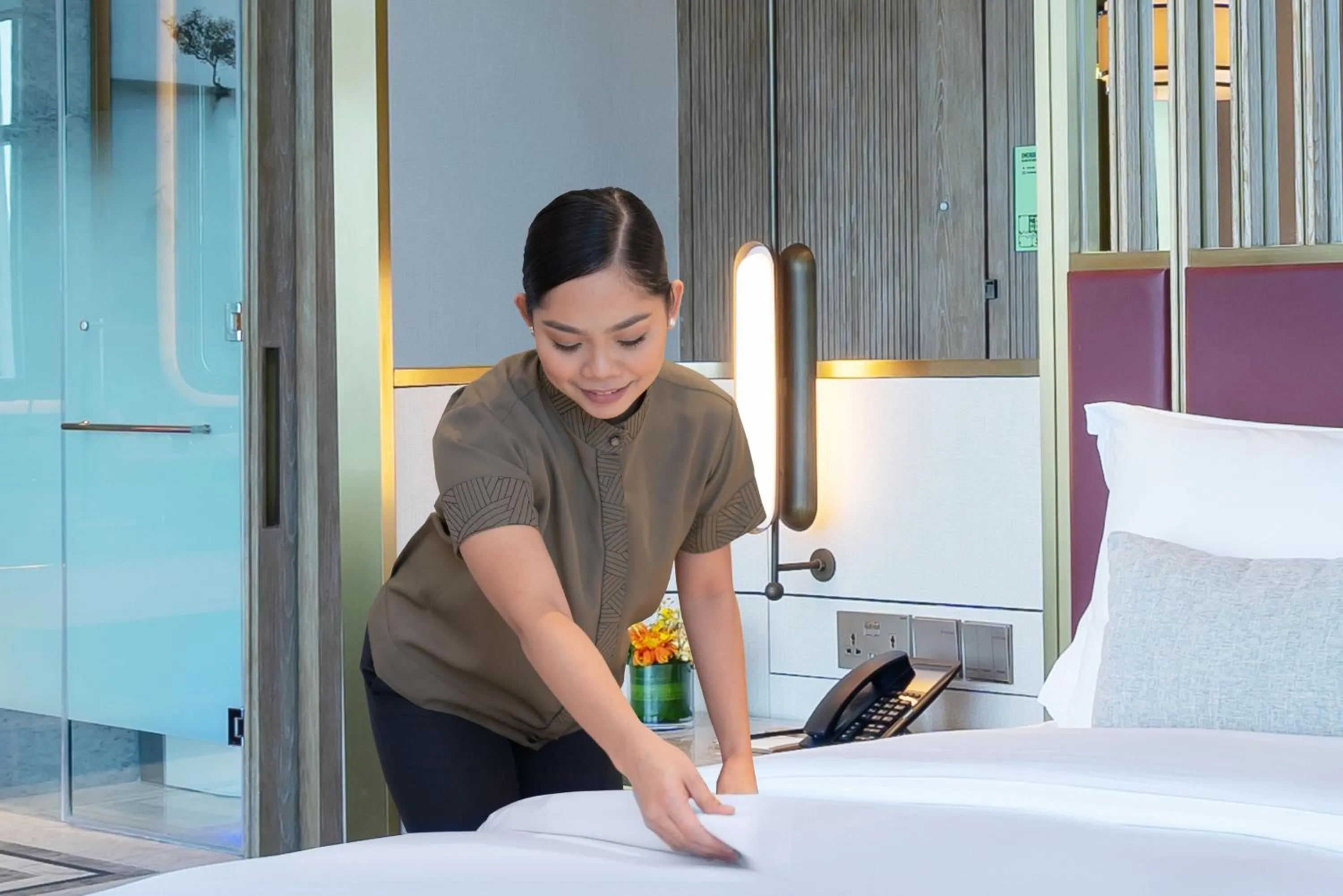 Bed in NUSTAR Hotel Cebu