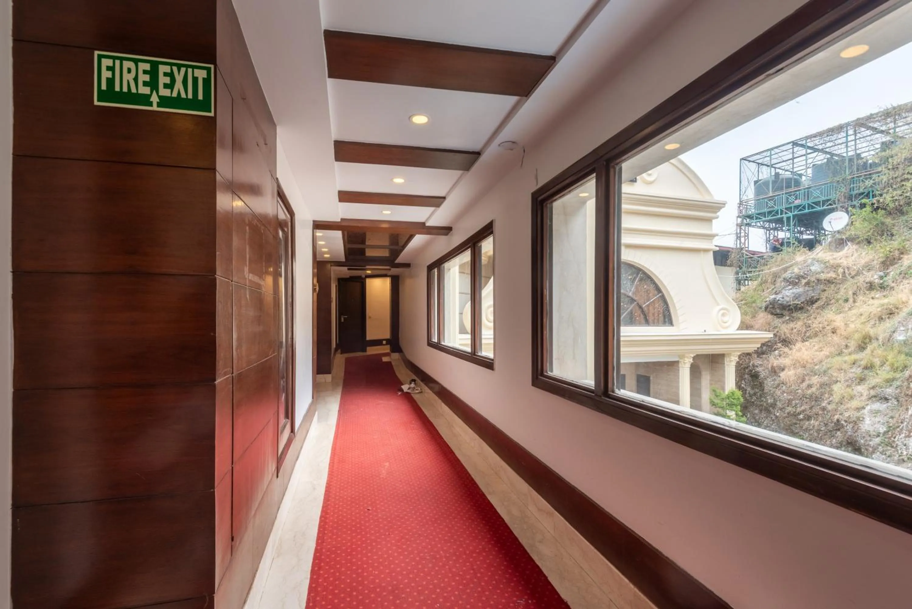 Lawrence Solitaire Resort, Mall road, Mussoorie