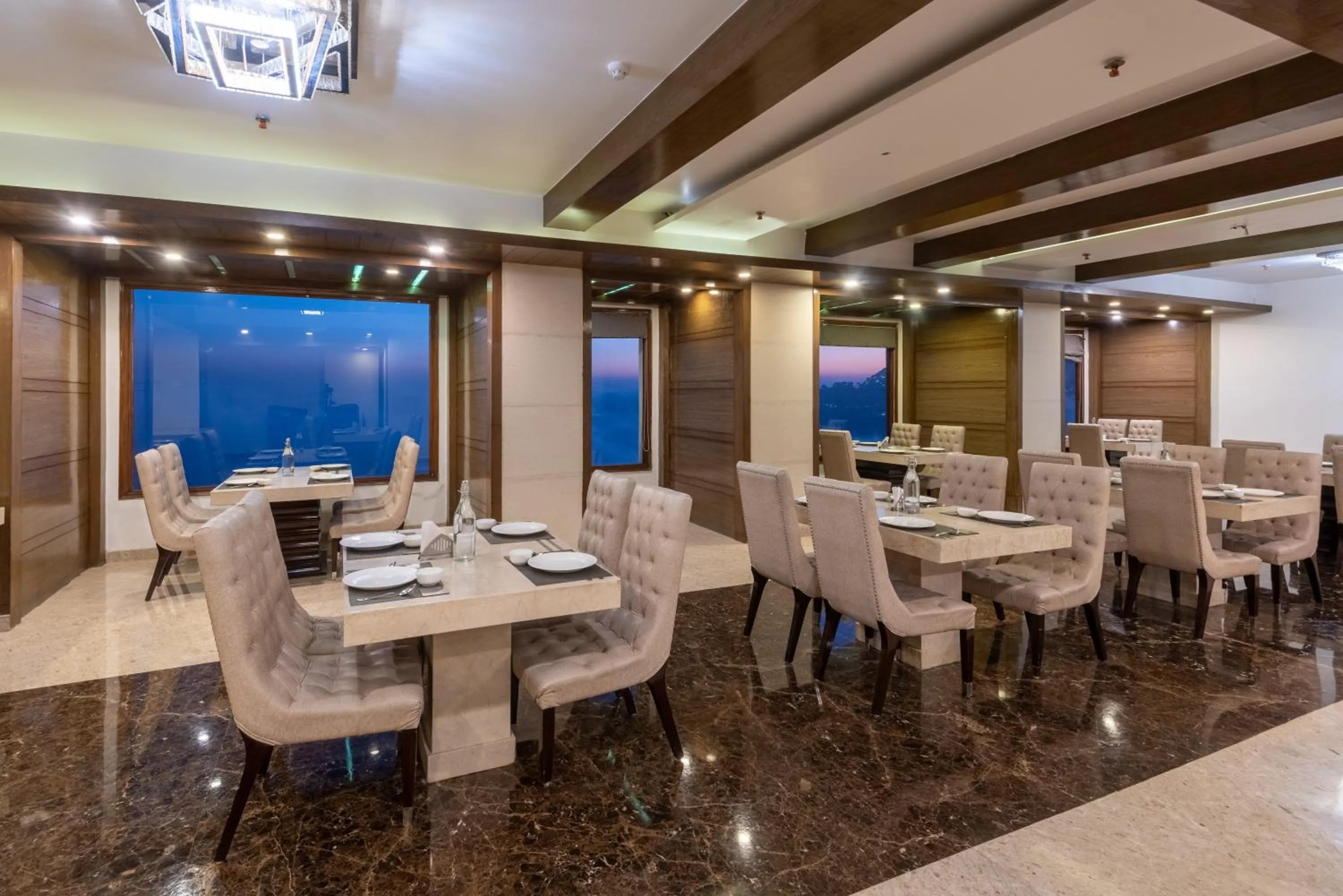 Lawrence Solitaire Resort, Mall road, Mussoorie