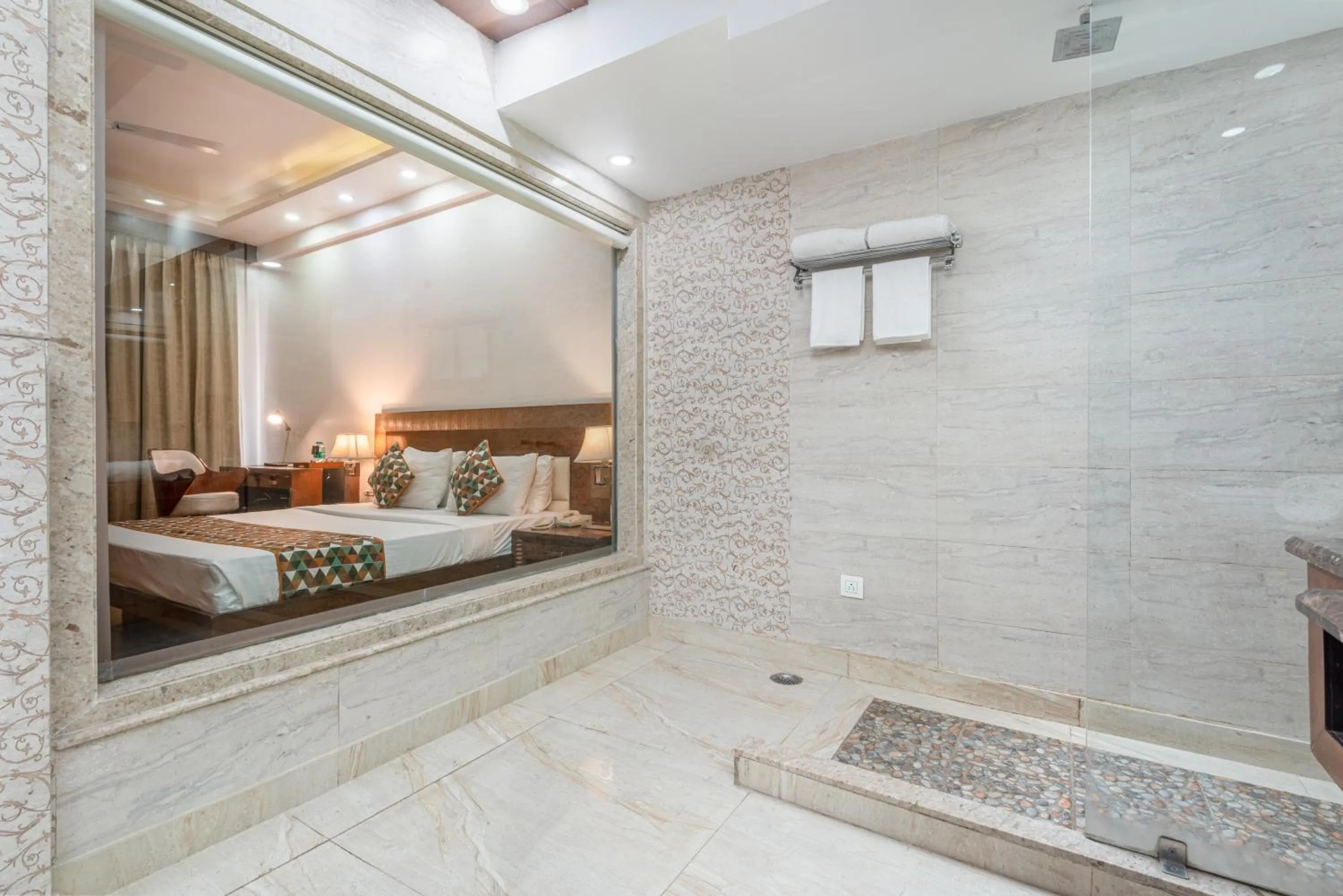 Bed in Lawrence Solitaire Resort, Mall road, Mussoorie