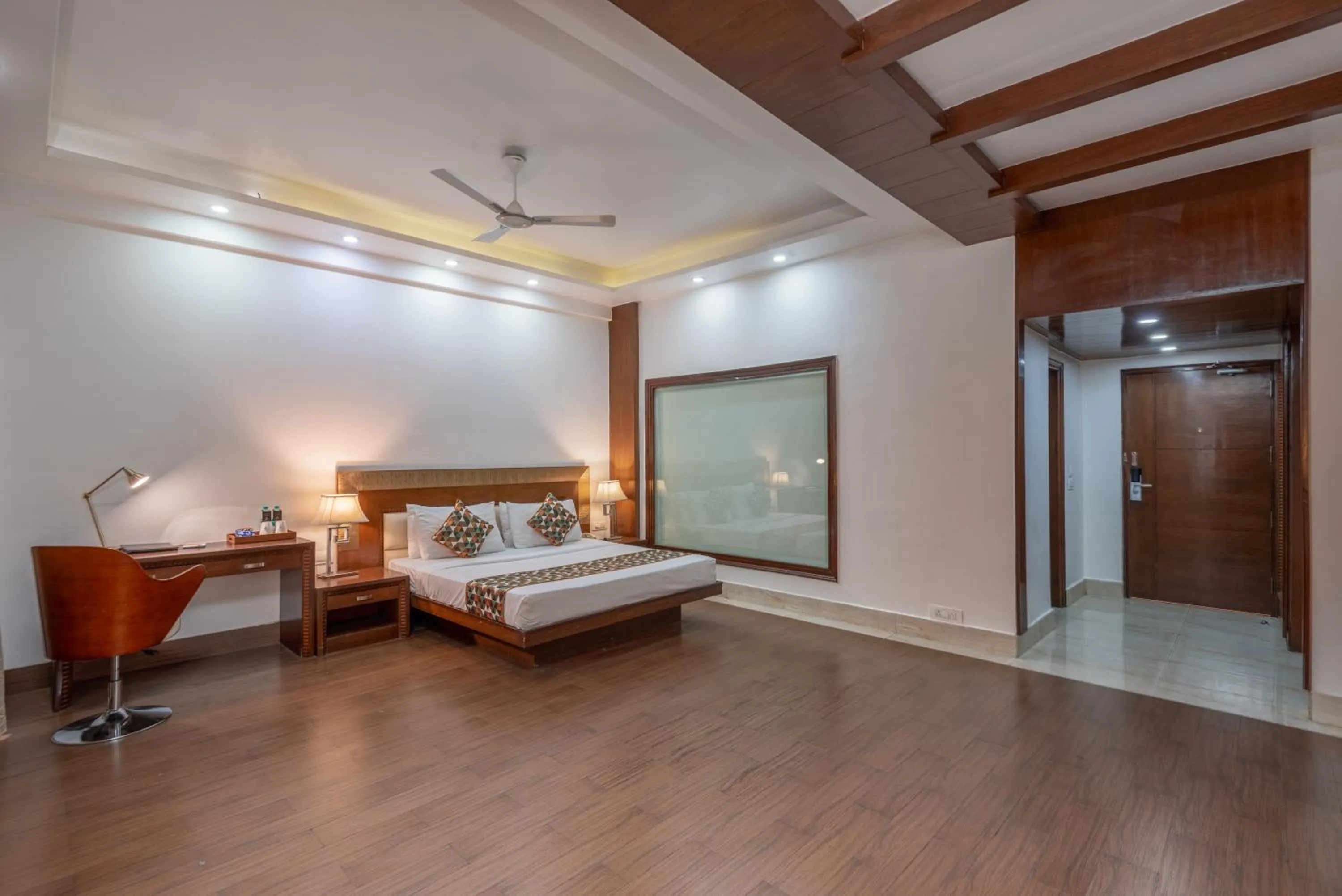 Bed in Lawrence Solitaire Resort, Mall road, Mussoorie