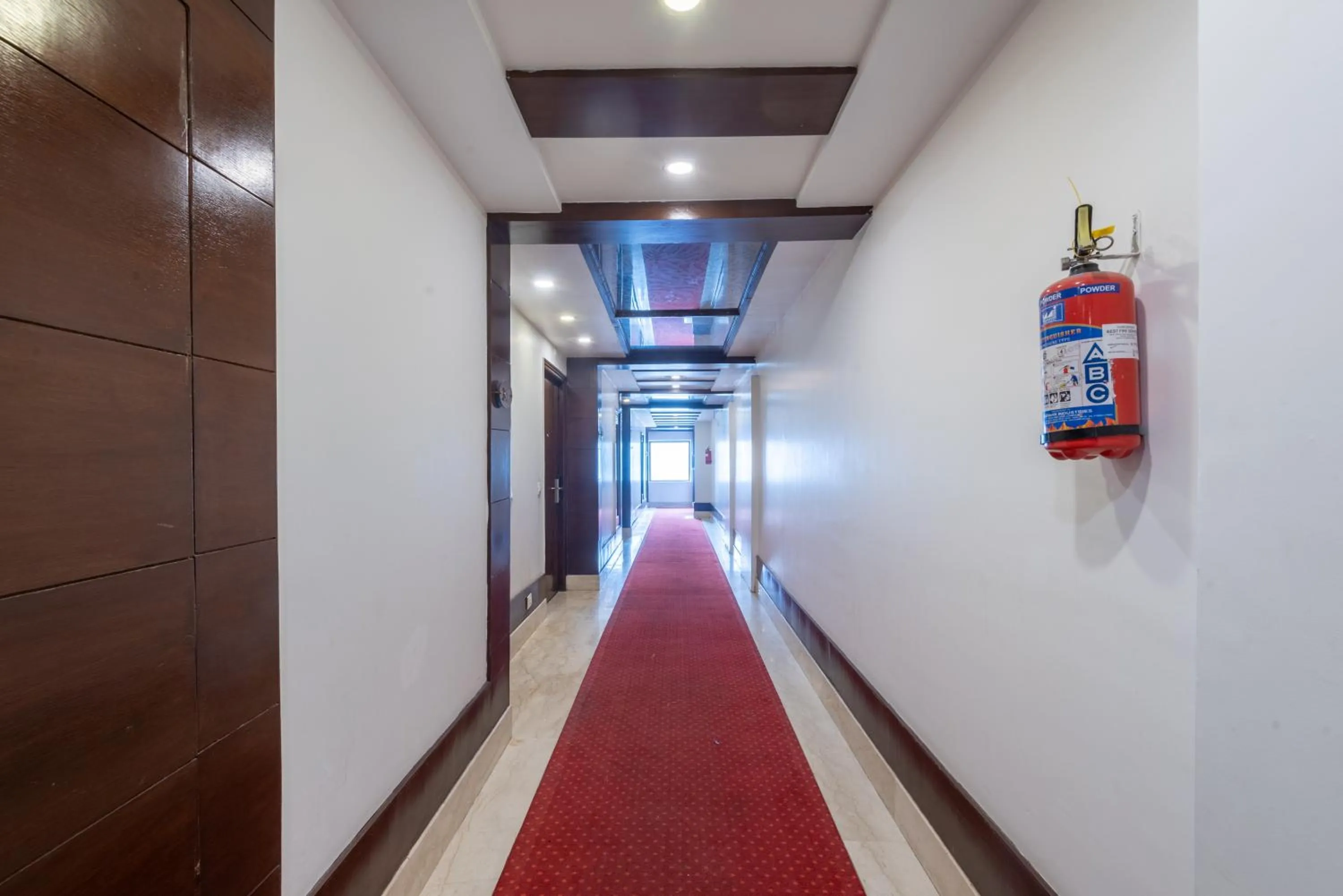 Lawrence Solitaire Resort, Mall road, Mussoorie