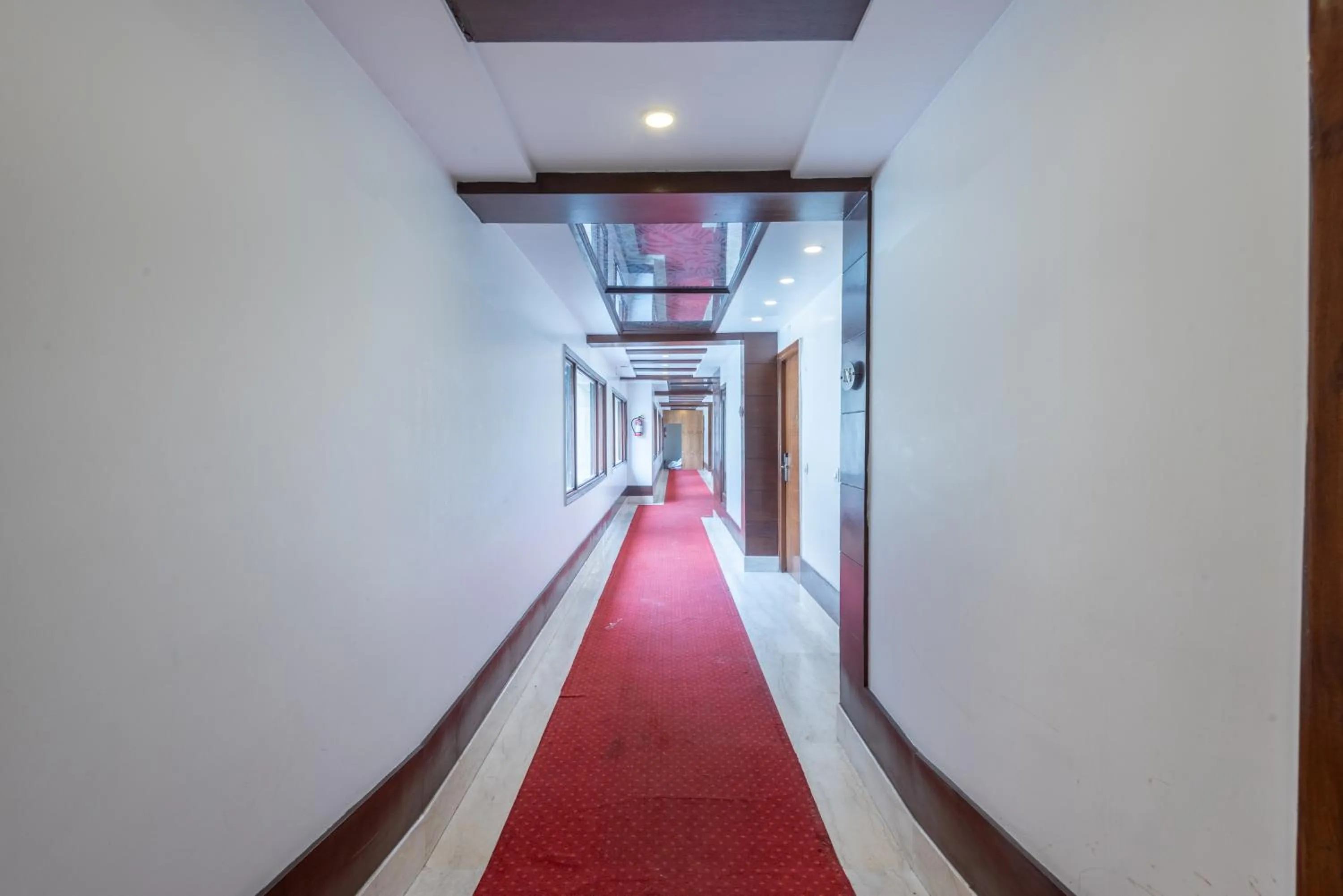 Lawrence Solitaire Resort, Mall road, Mussoorie