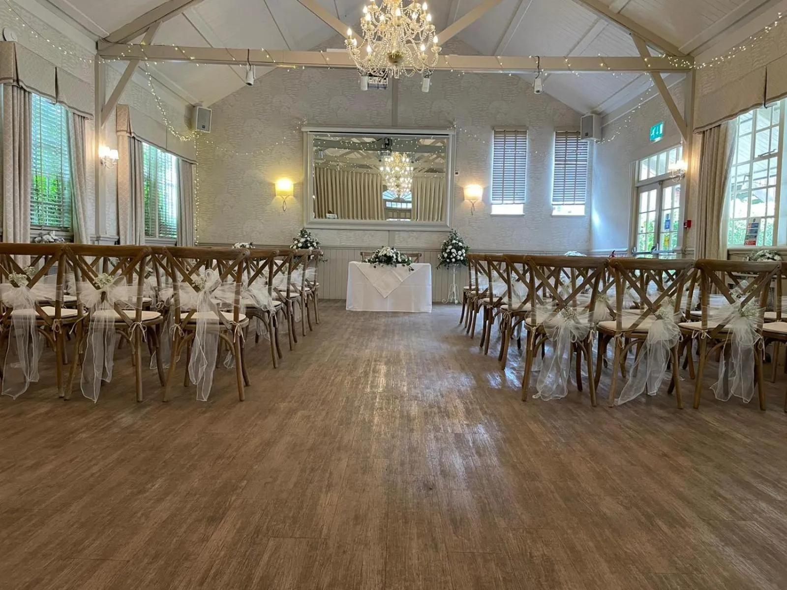 wedding in Ravenwood Hall Hotel