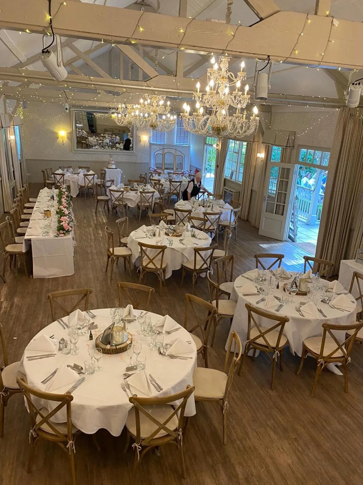 wedding in Ravenwood Hall Hotel