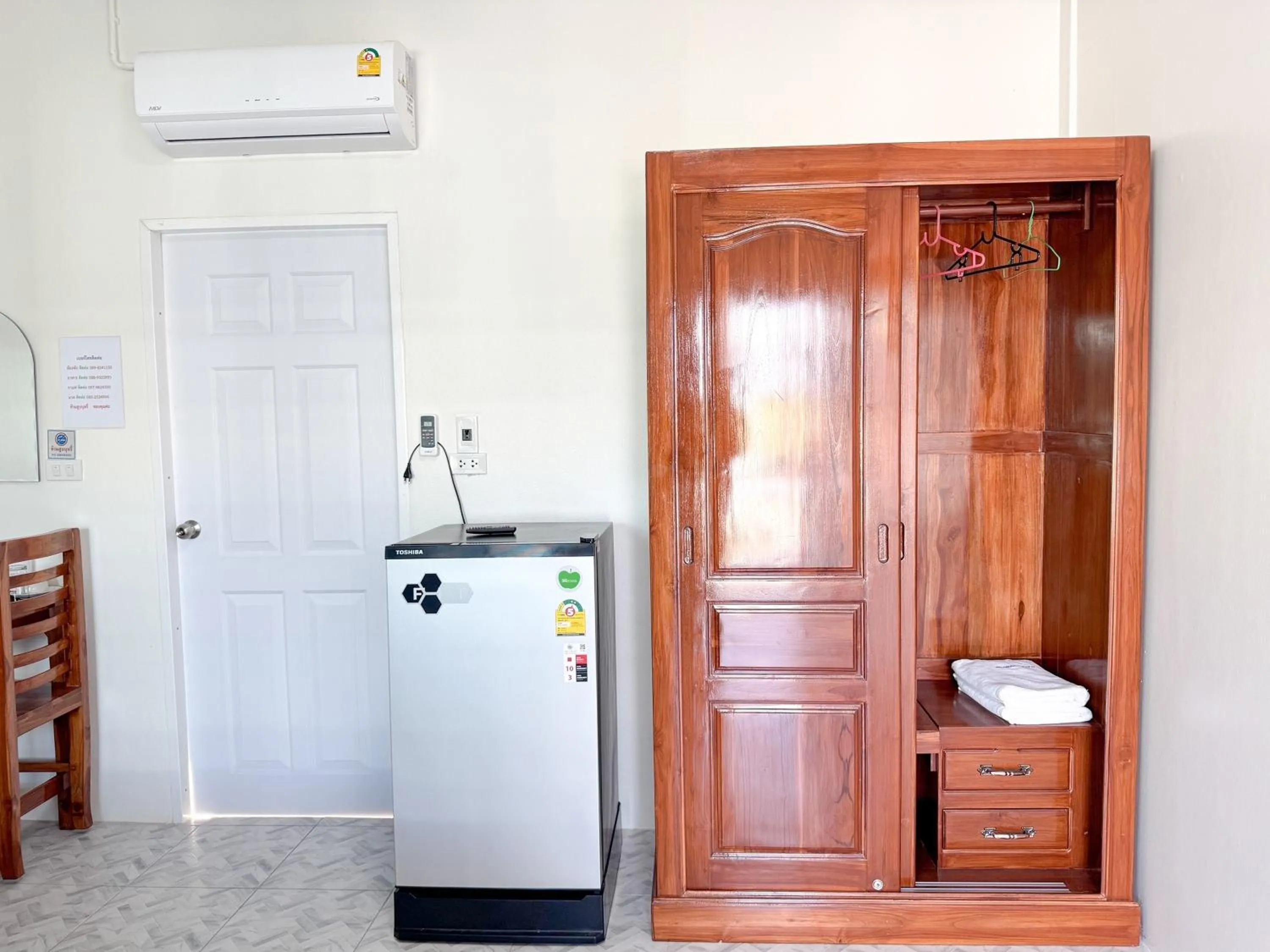 Area and facilities in Jira Hotel