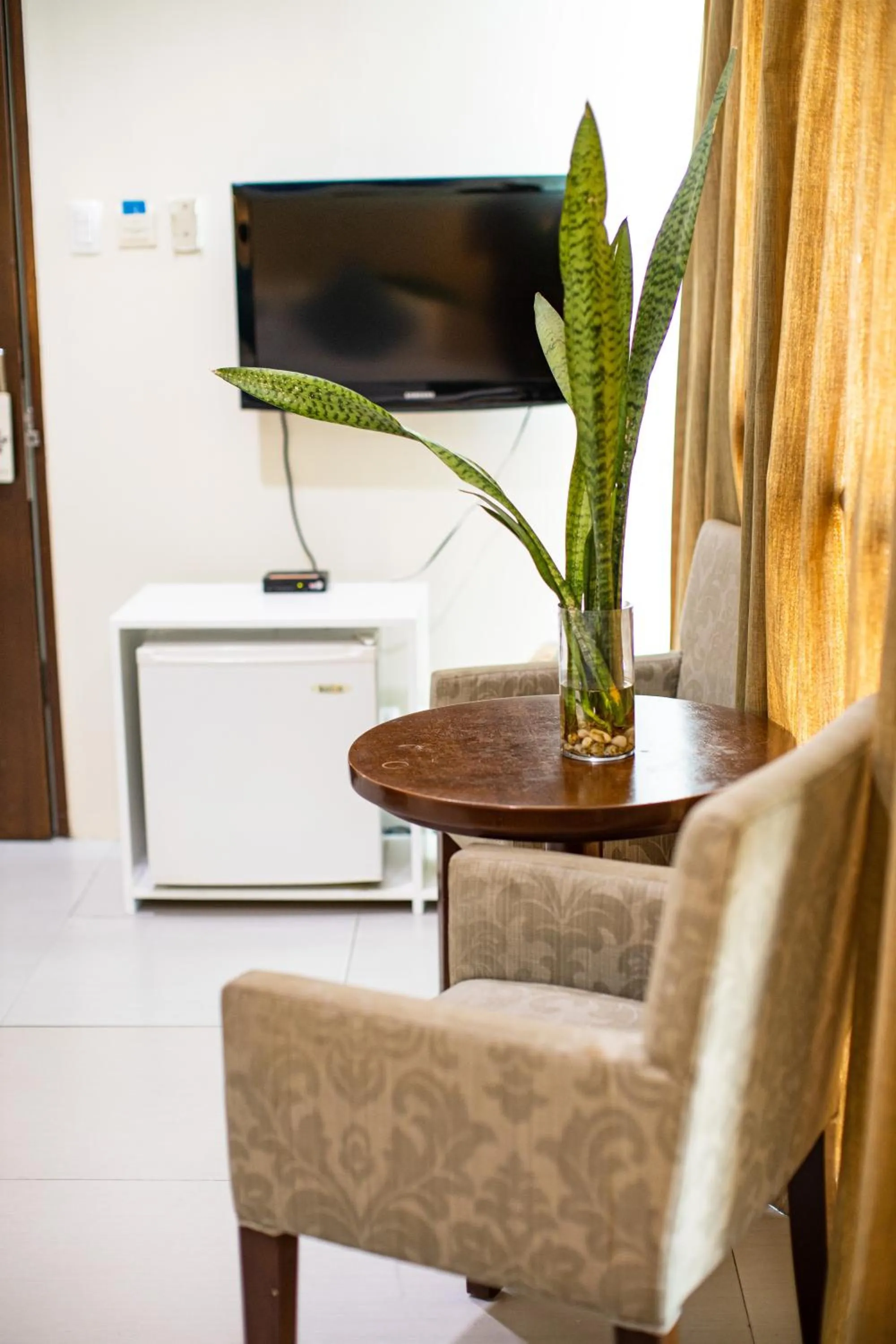 Decorative detail in Holiday Suites Business District - formerly Empire Suites Hotel