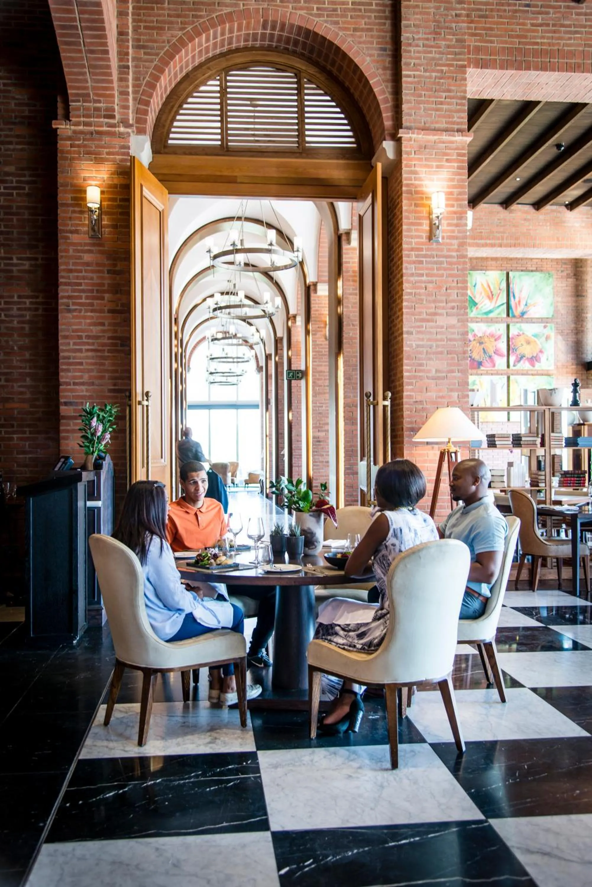 Restaurant/places to eat in Steyn City Hotel by Saxon