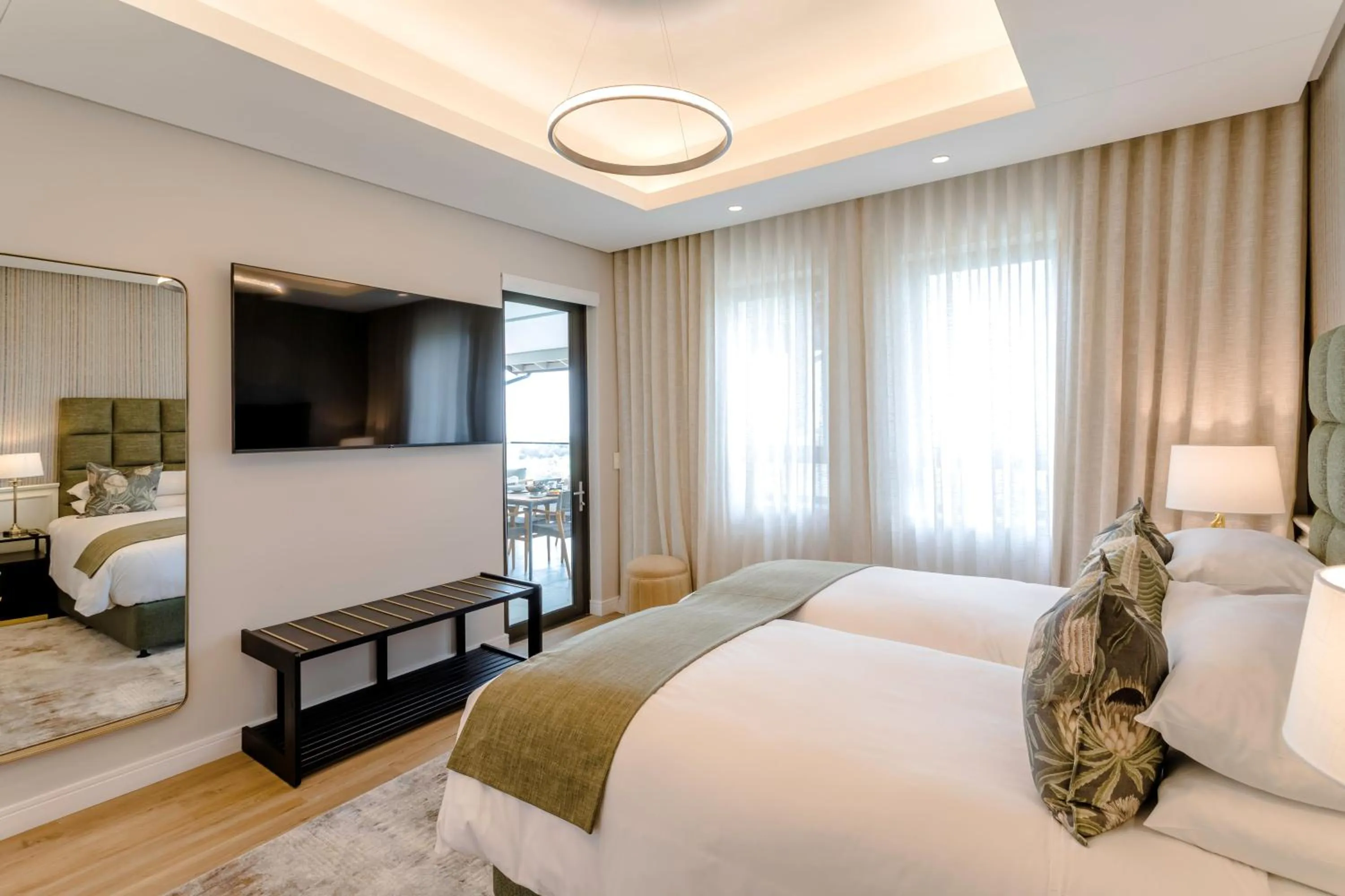 Bedroom, Bed in Steyn City Hotel by Saxon