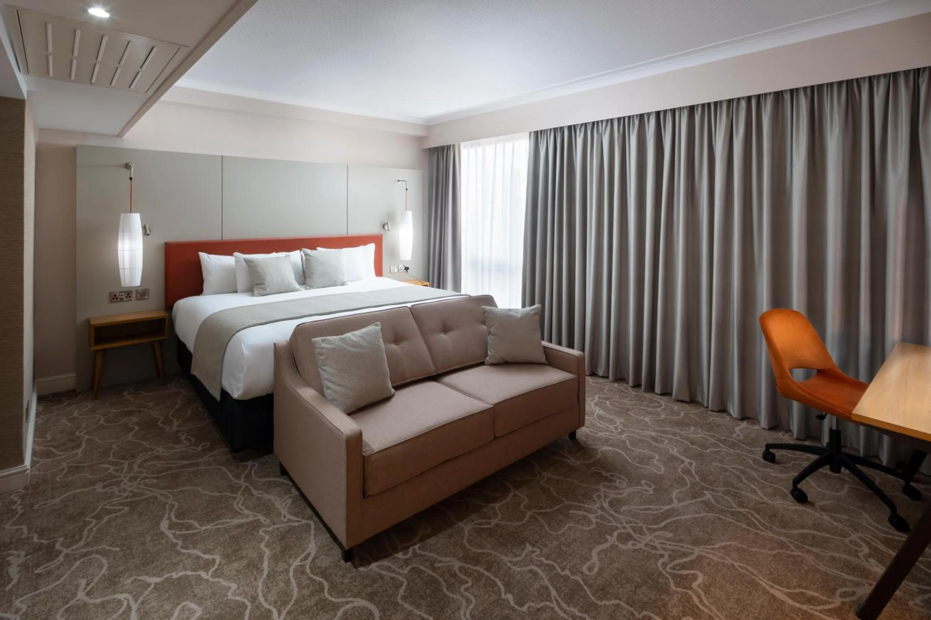 Bedroom, Bed in Crowne Plaza Stratford-upon-Avon by IHG