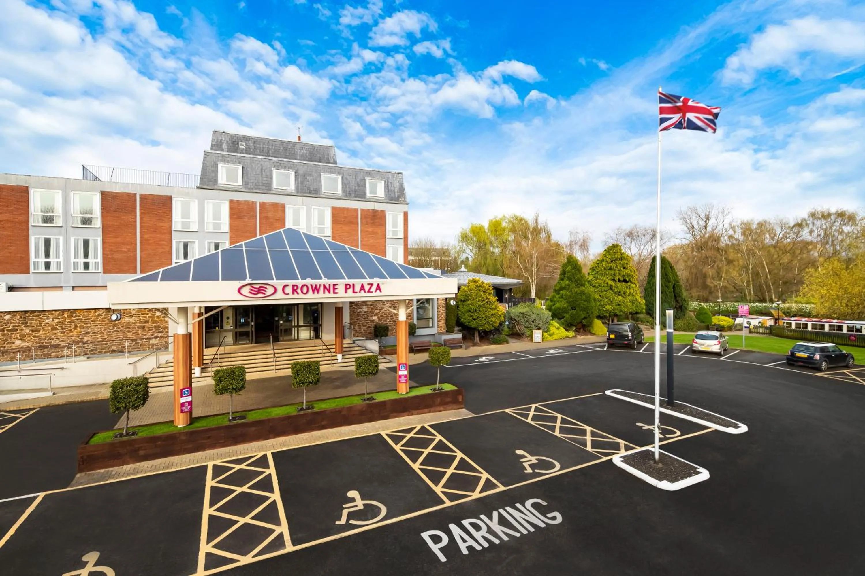 Property building in Crowne Plaza Stratford-upon-Avon by IHG