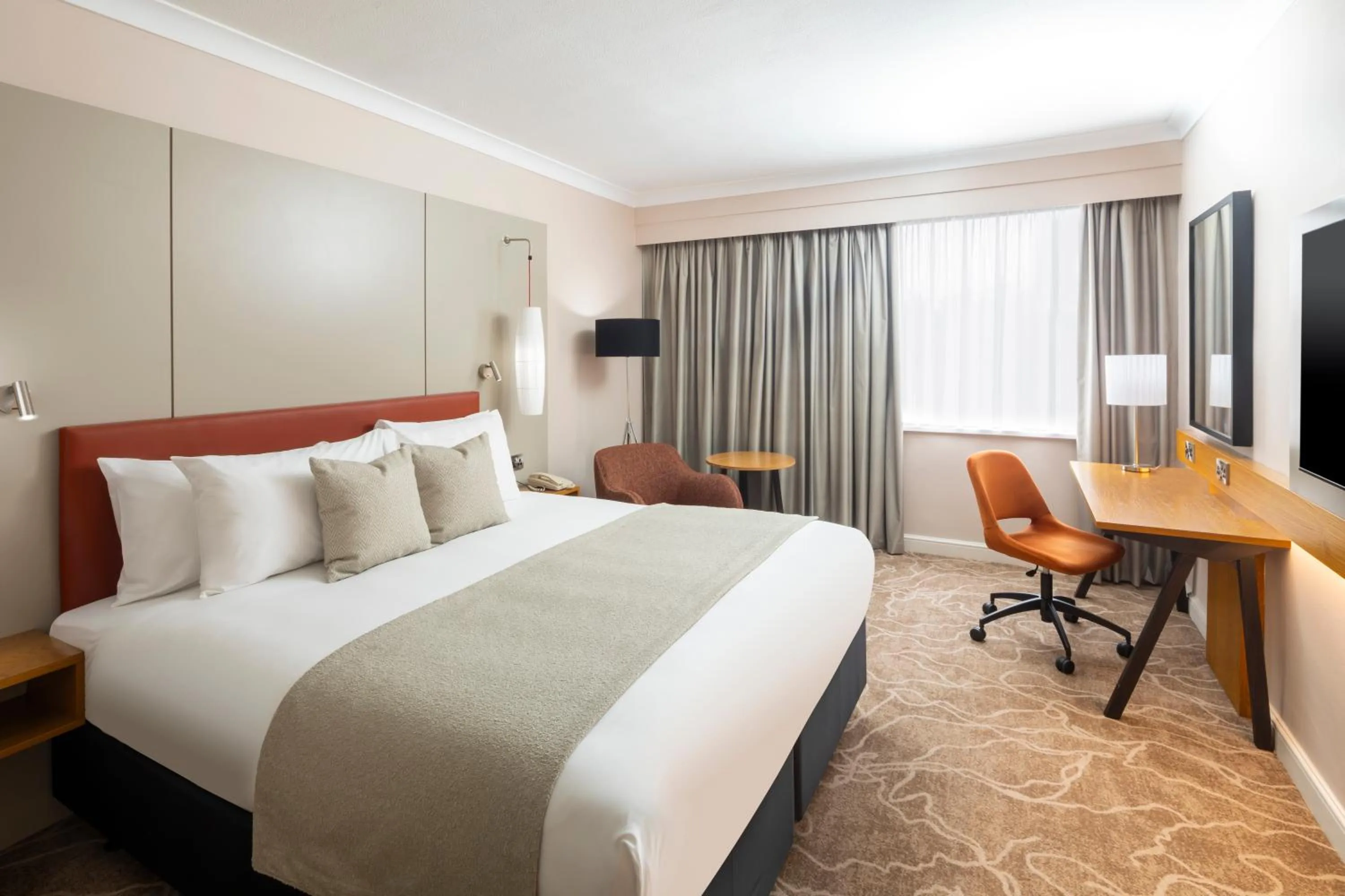 Bedroom, Bed in Crowne Plaza Stratford-upon-Avon by IHG