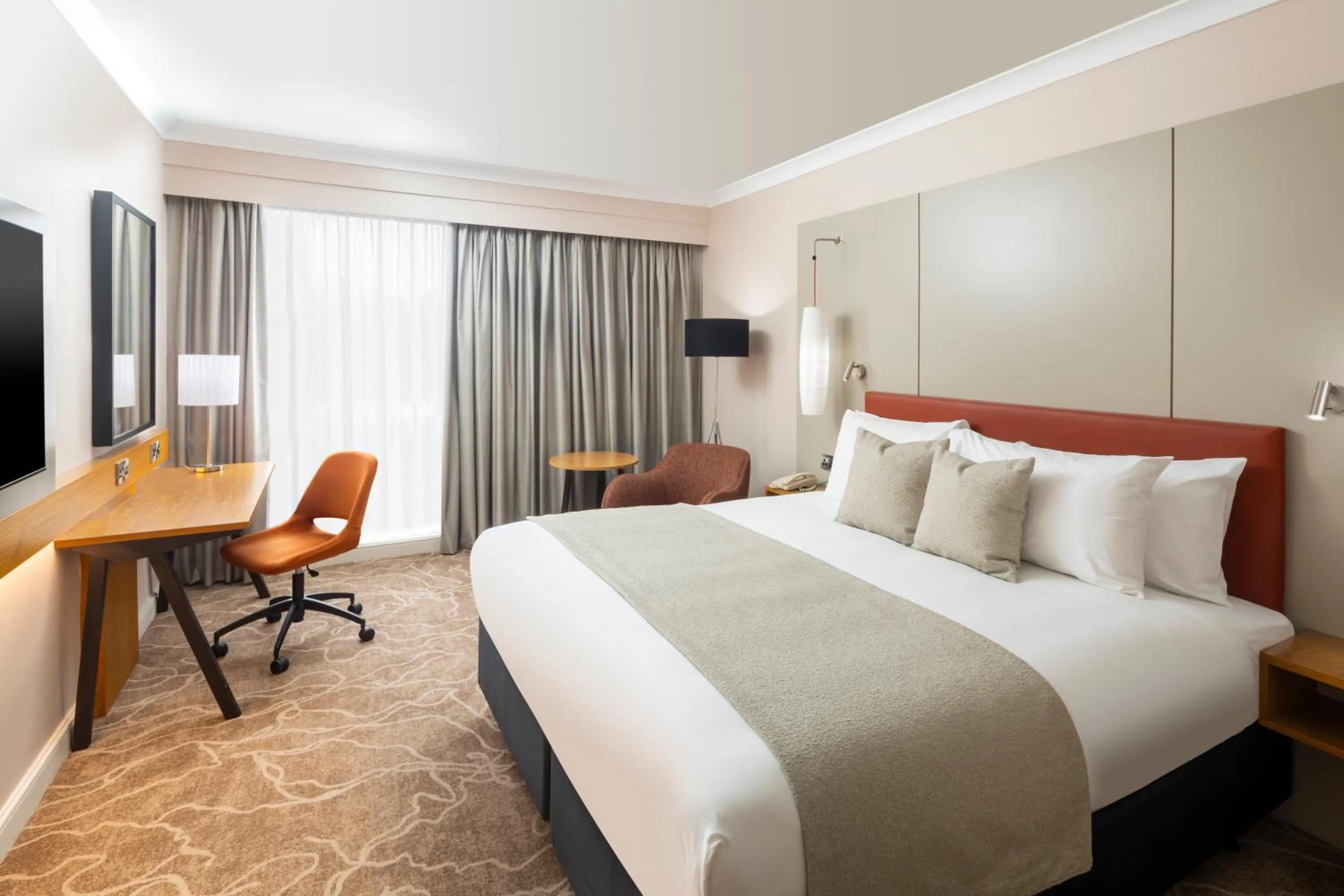 Bedroom, Bed in Crowne Plaza Stratford-upon-Avon by IHG