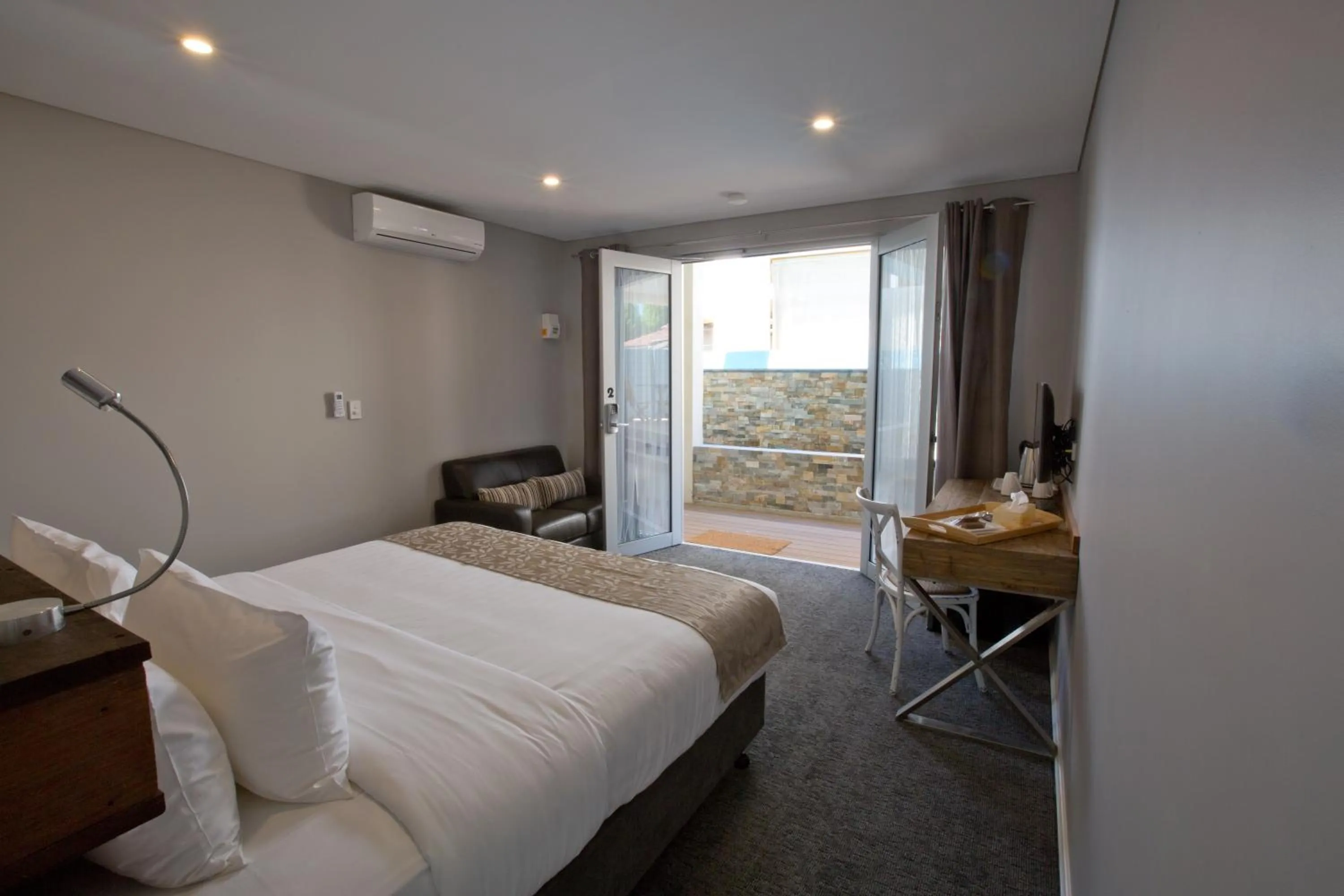 Bed in Maand Up Fremantle