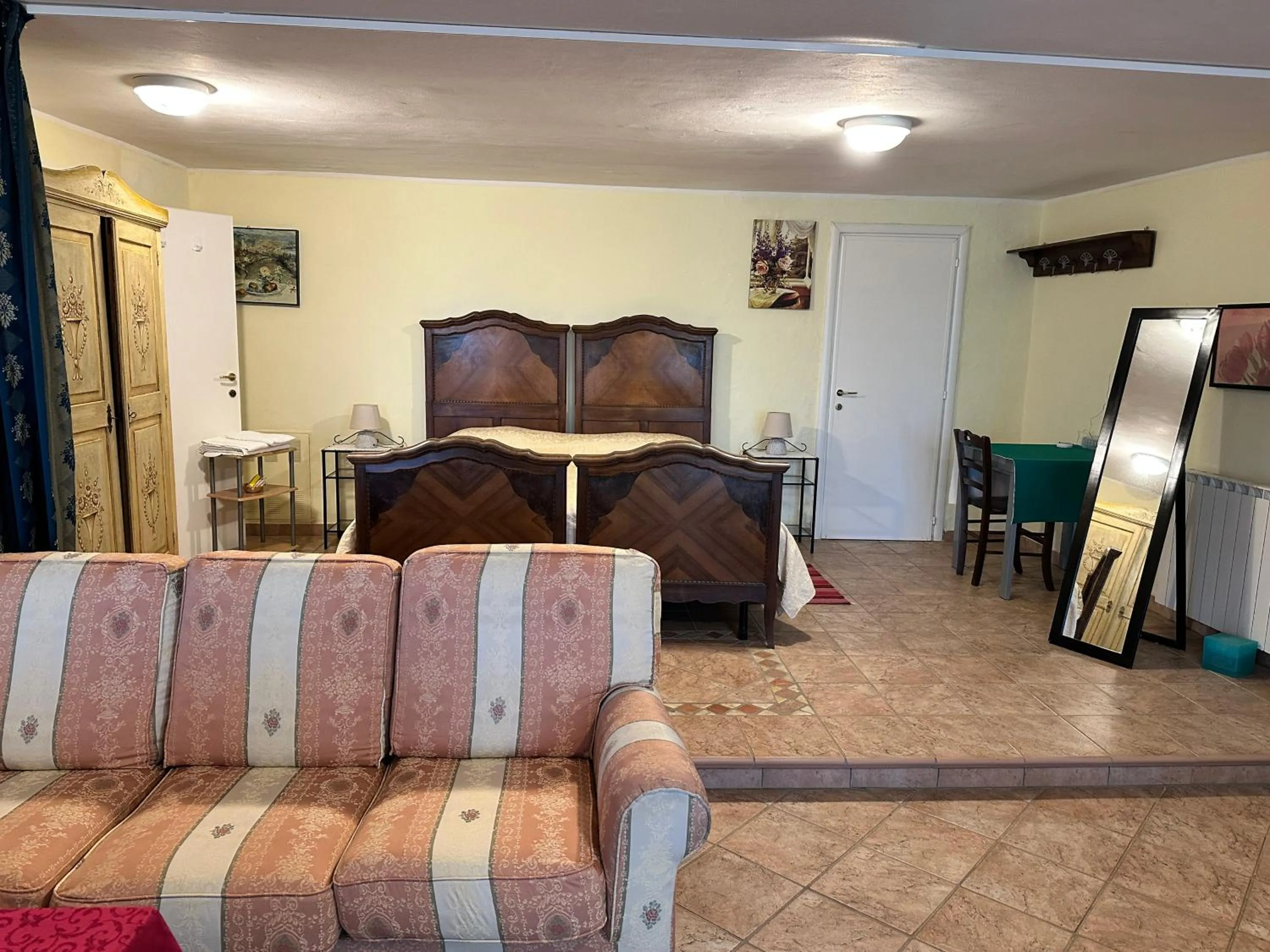 Seating area in Villa Sargiano