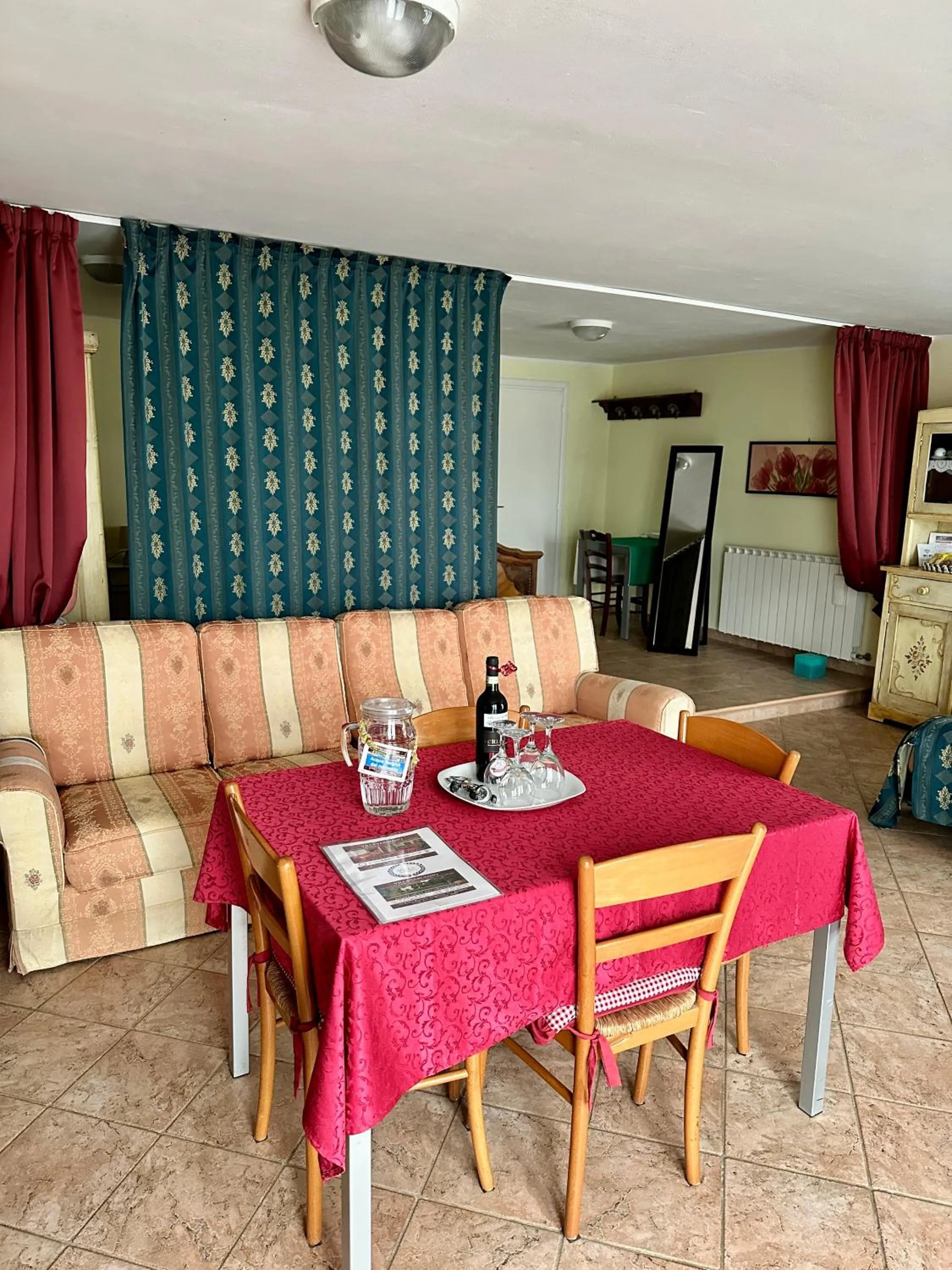 Seating area in Villa Sargiano