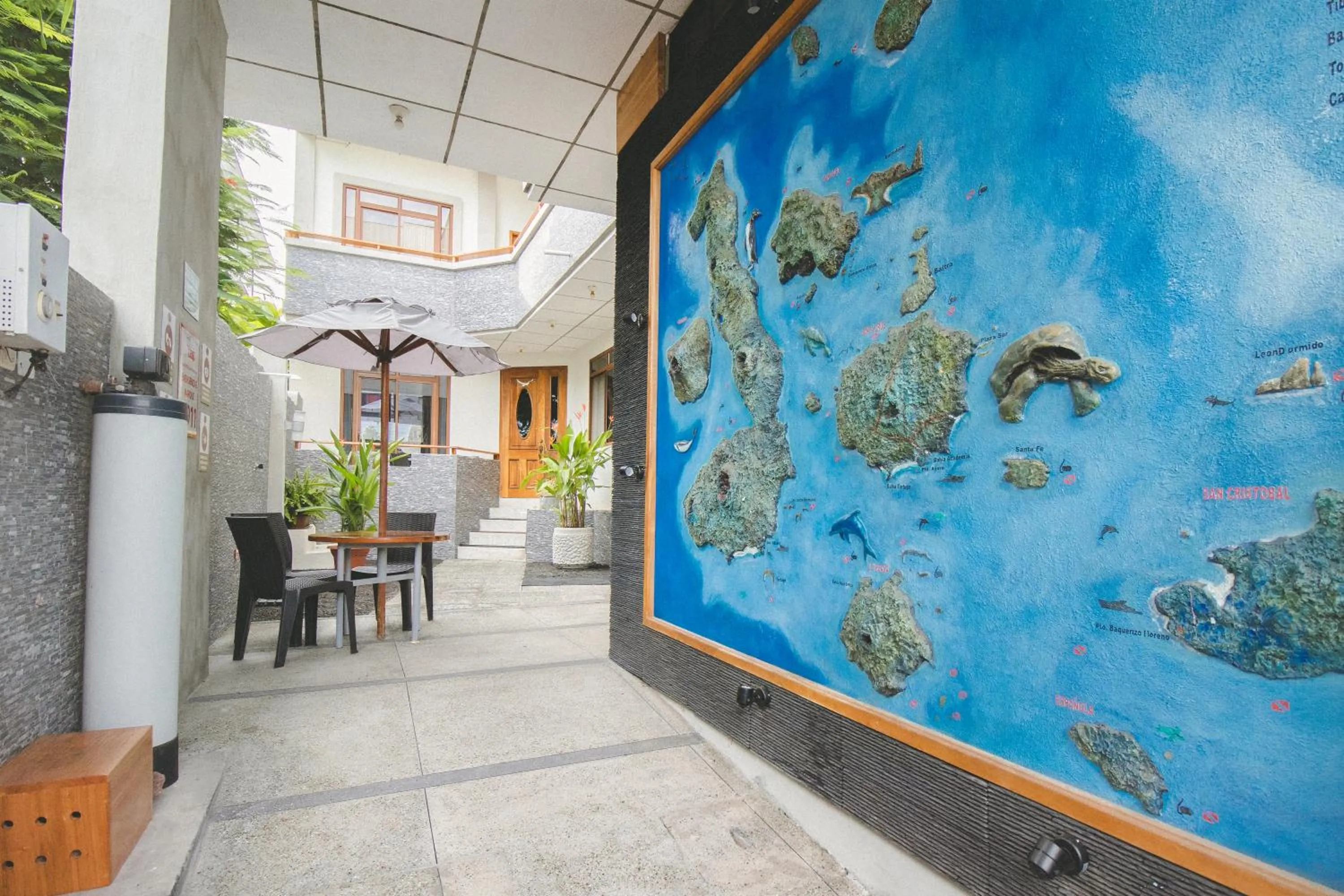 Garden in Hotel Palace Galapagos