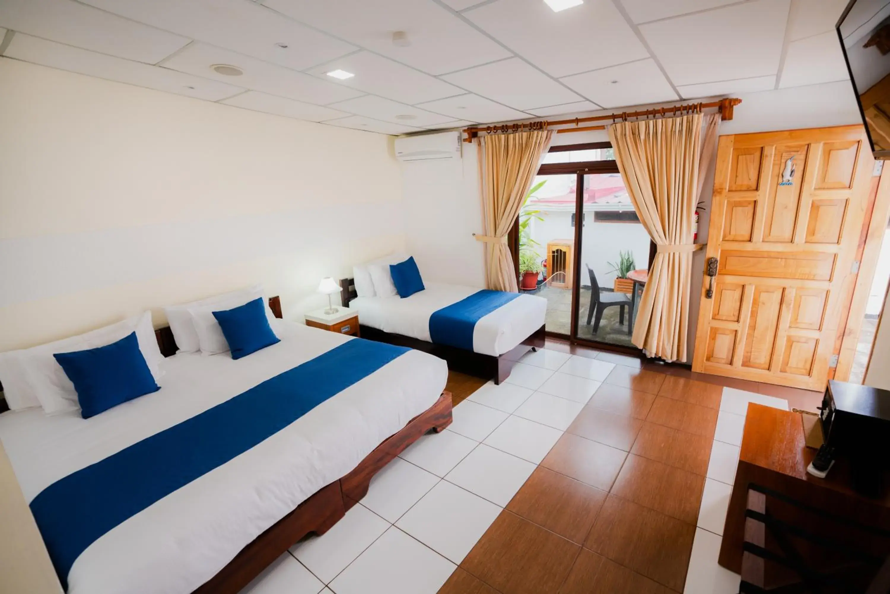 Standard Double or Twin Room - single occupancy in Hotel Palace Galapagos Standard Double or Twin Room - single occupancy in Hotel Palace Galapagos