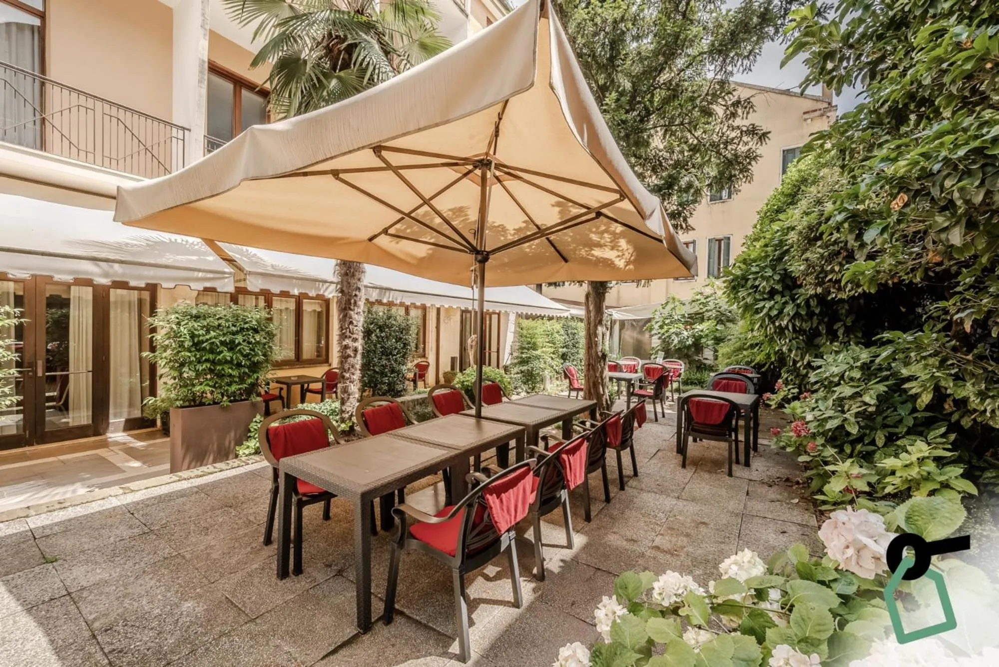 Garden in HOTIDAY Room Collection - Venezia Santa Lucia