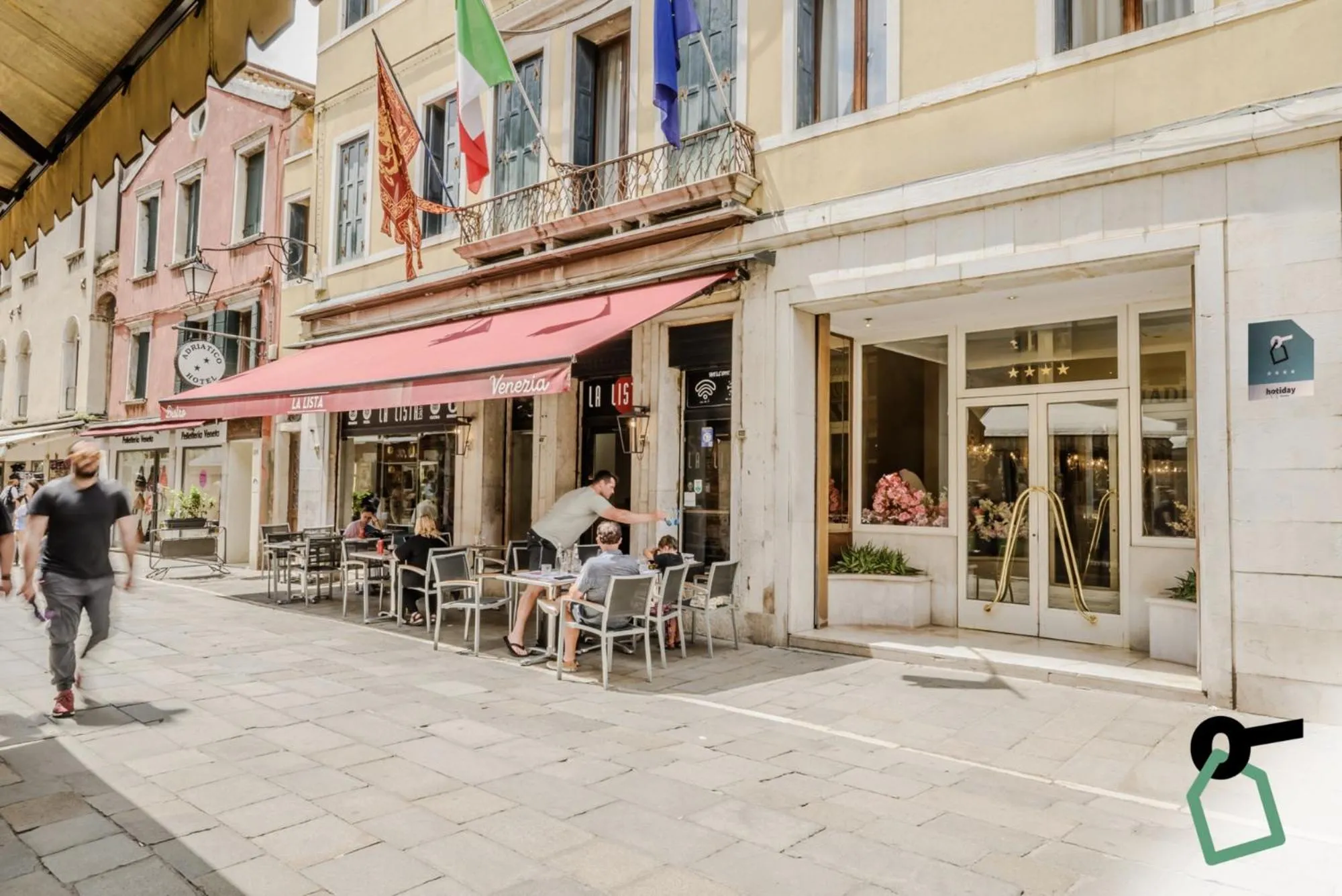 Property building in HOTIDAY Room Collection - Venezia Santa Lucia