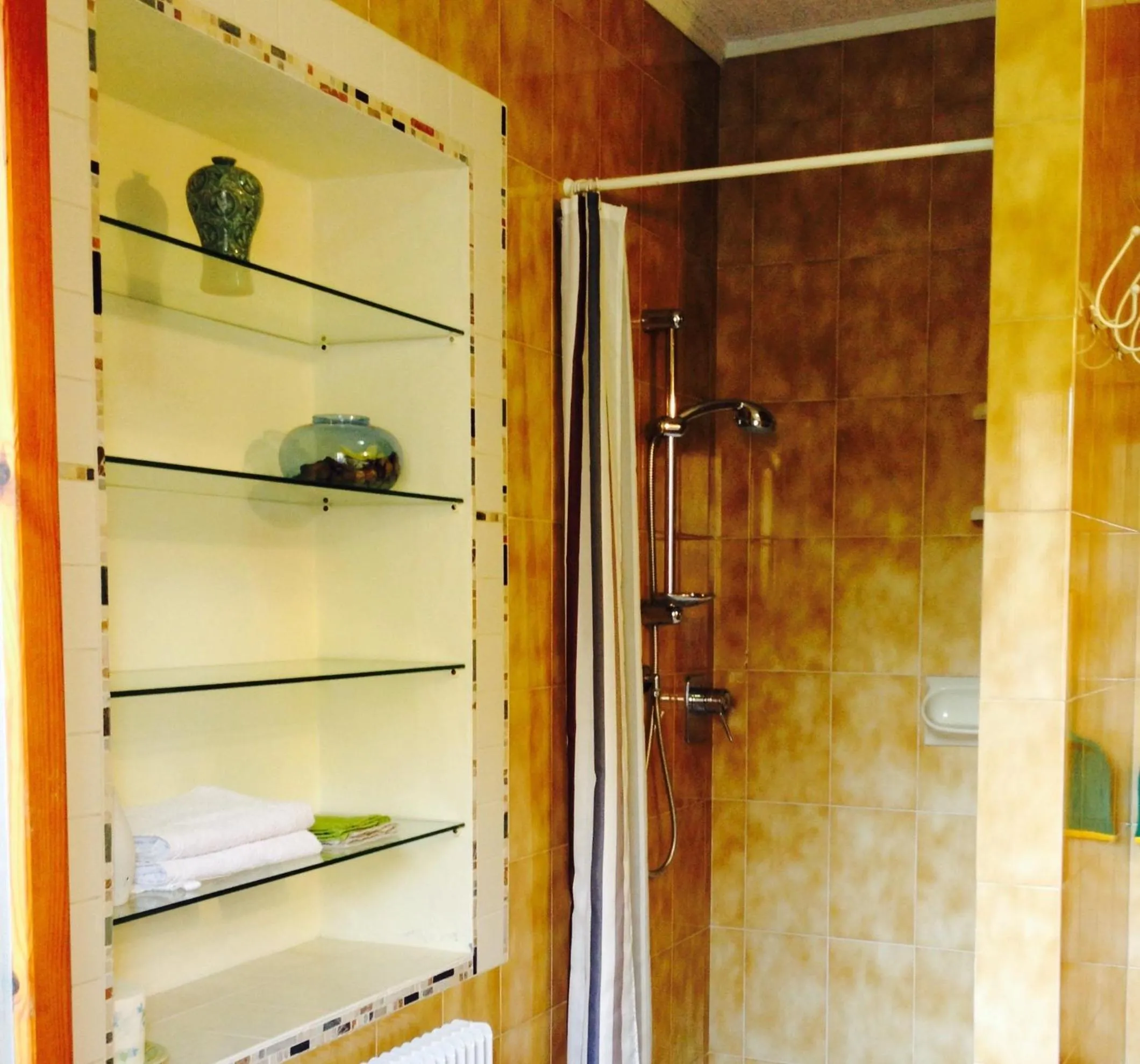 Shower in B&B Casa Linda