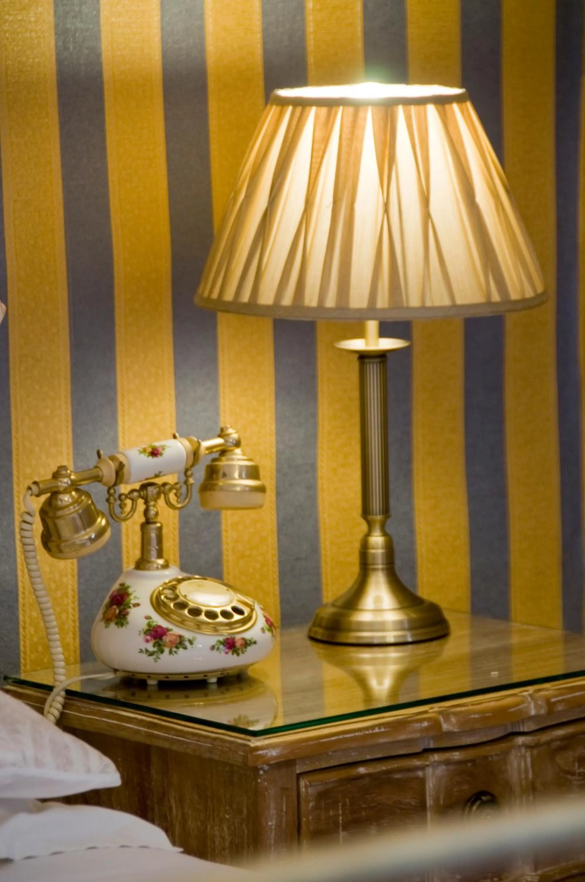 Bedroom, Bed in Albright Hussey Manor