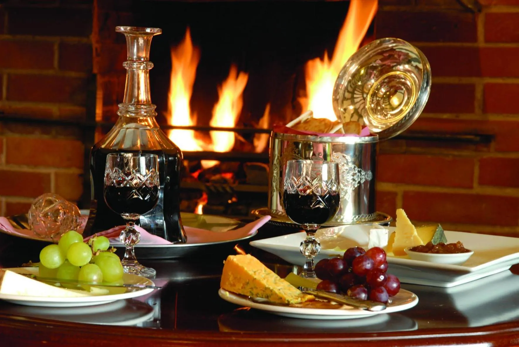 Food and drinks in Albright Hussey Manor