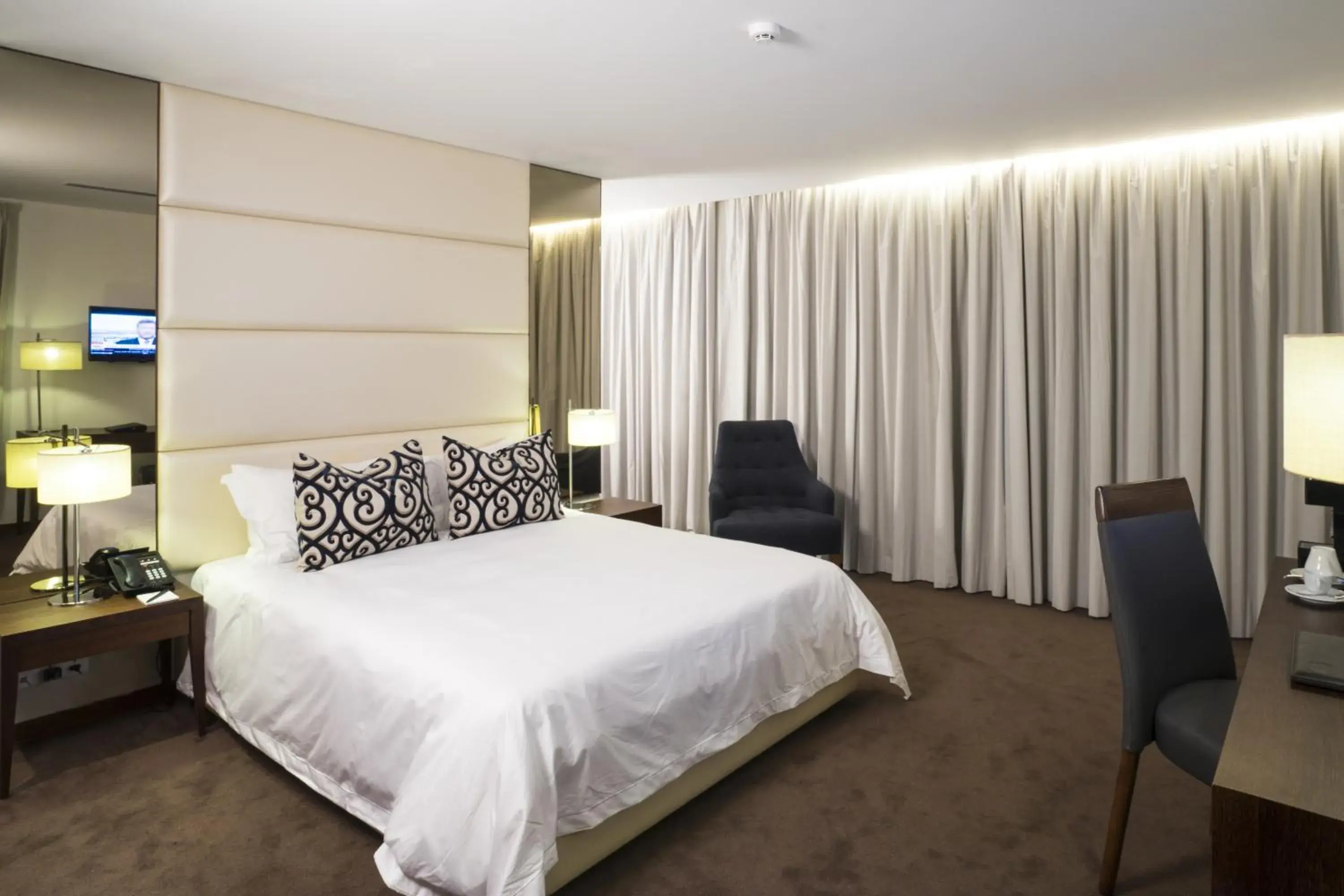 Suite - single occupancy in Fiesta Residences Boutique Hotel and Serviced Apartments. Suite - single occupancy in Fiesta Residences Boutique Hotel and Serviced Apartments.