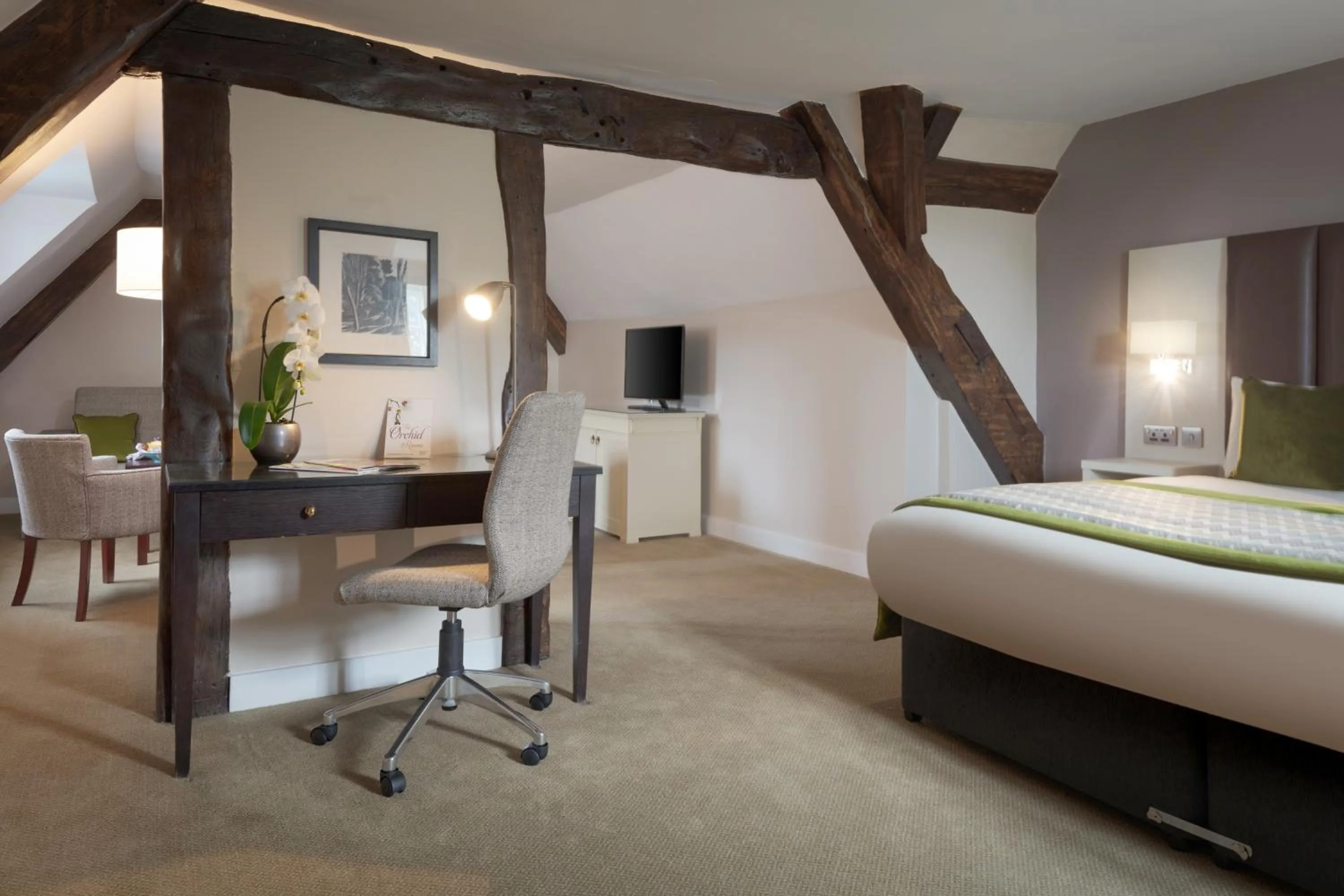 Bedroom, Bed in Albrighton Hall Hotel and Spa, a member of Radisson Individuals