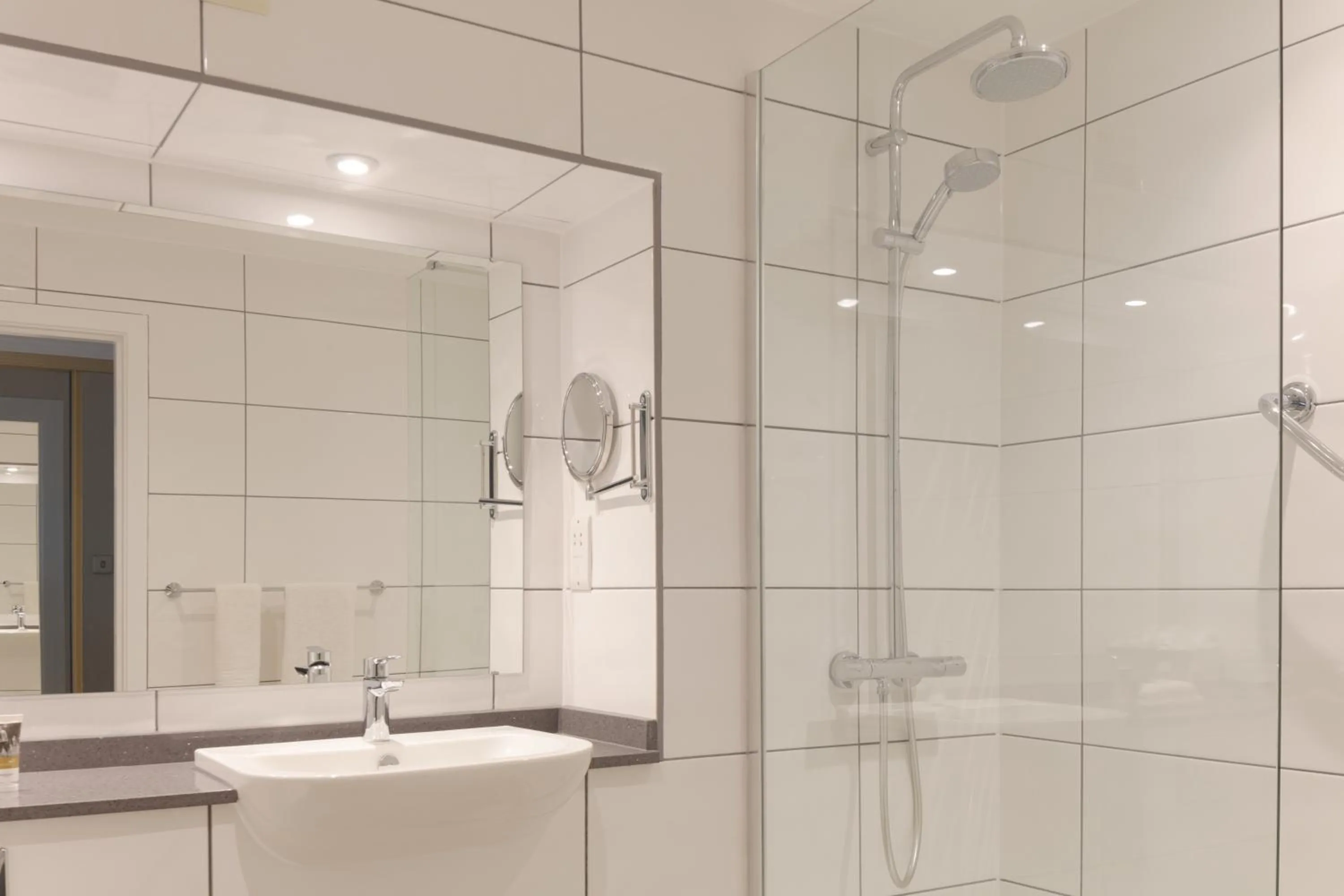 Bathroom in Albrighton Hall Hotel and Spa, a member of Radisson Individuals