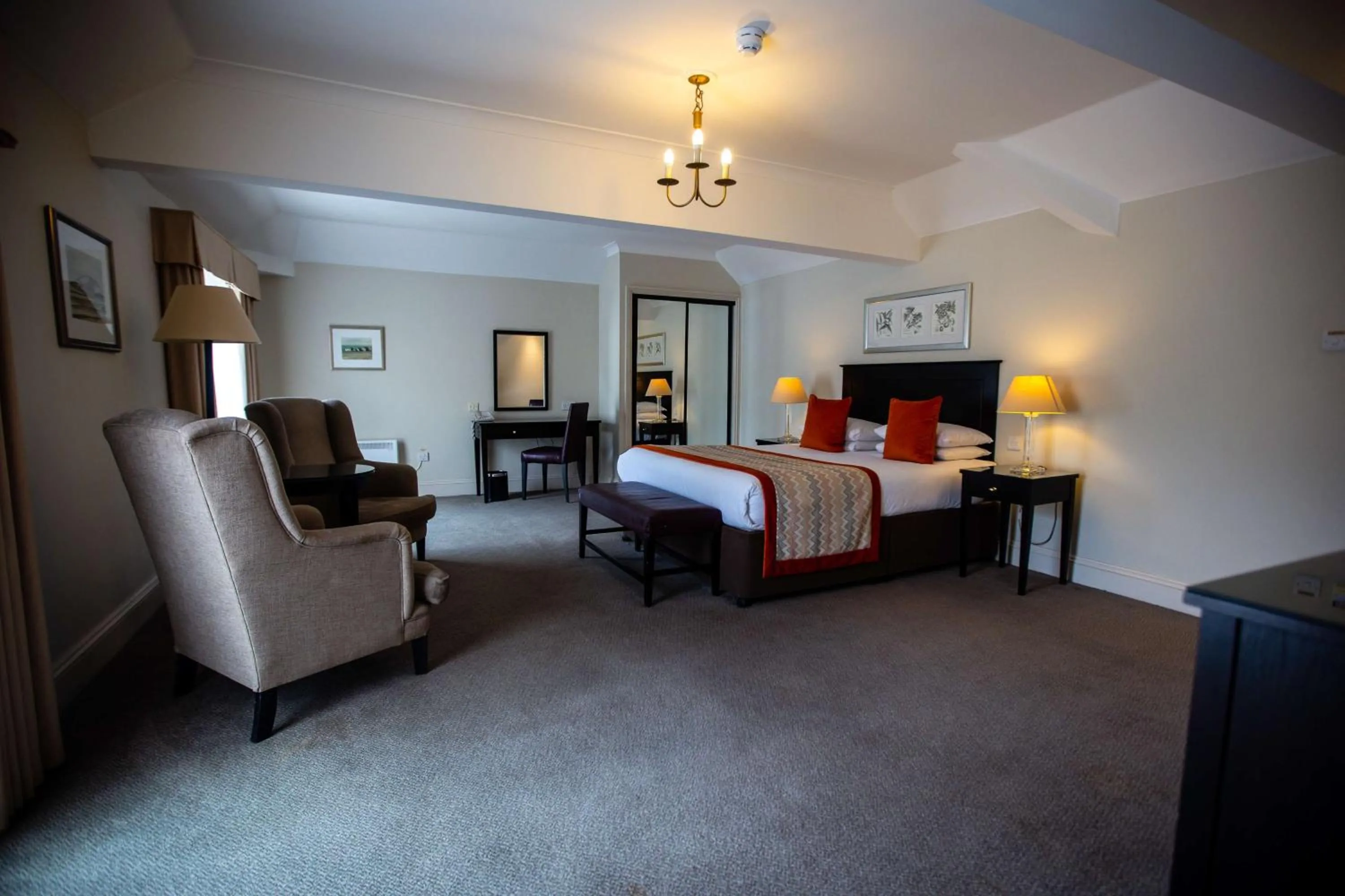 Bedroom, Bed in Albrighton Hall Hotel and Spa, a member of Radisson Individuals