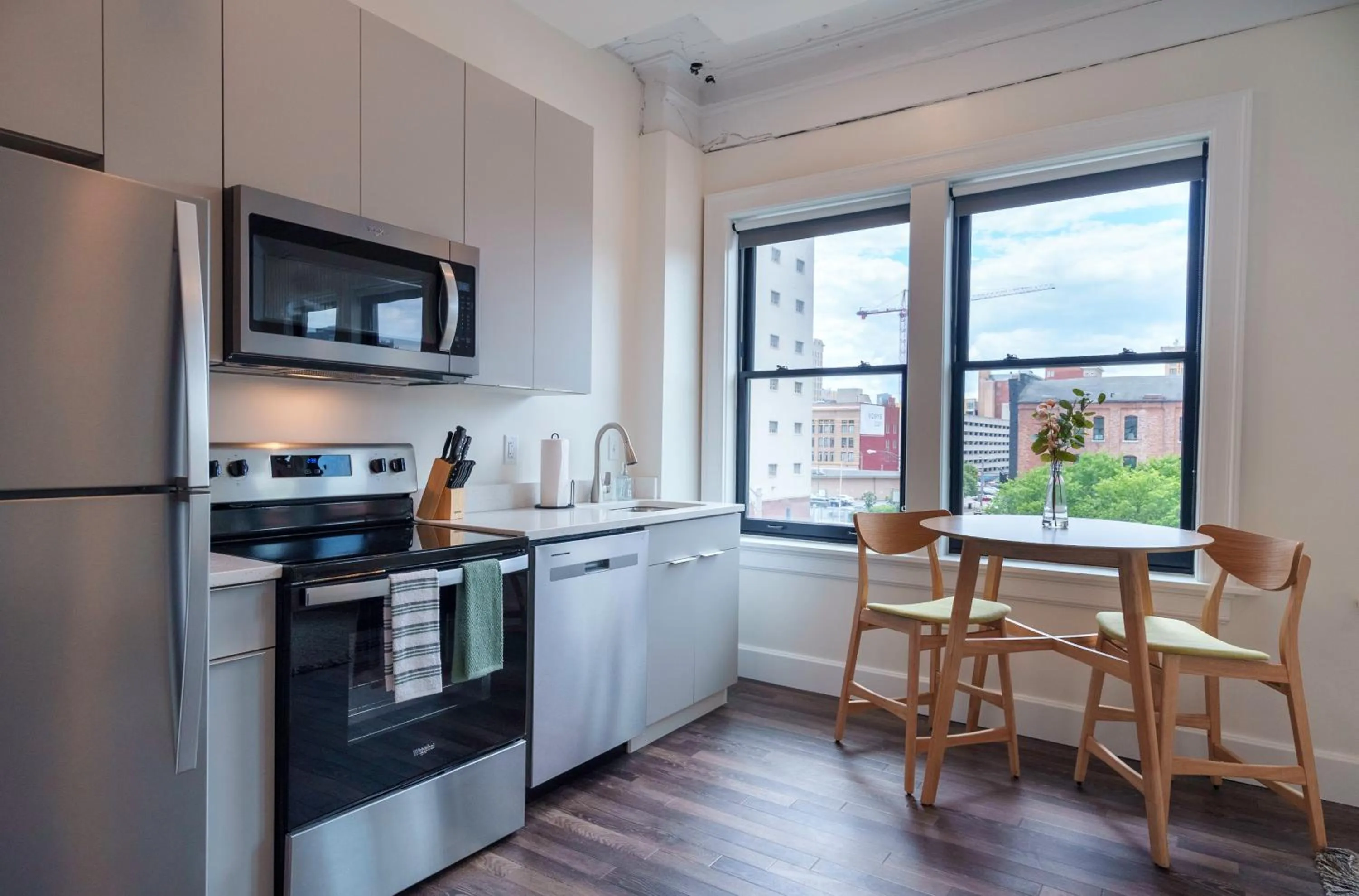 Kitchen or kitchenette in The Standard Downtown Columbus