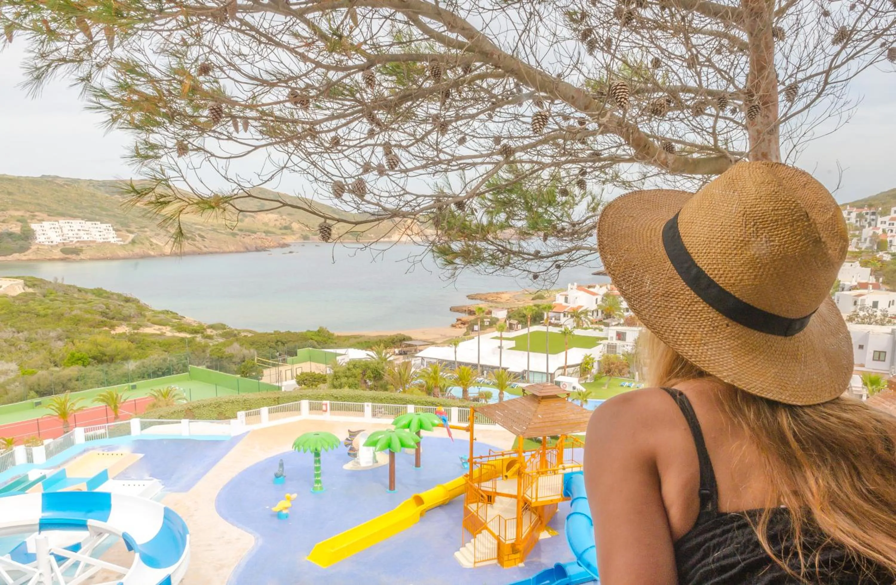 Pool view in FERGUS Club Carema Splash