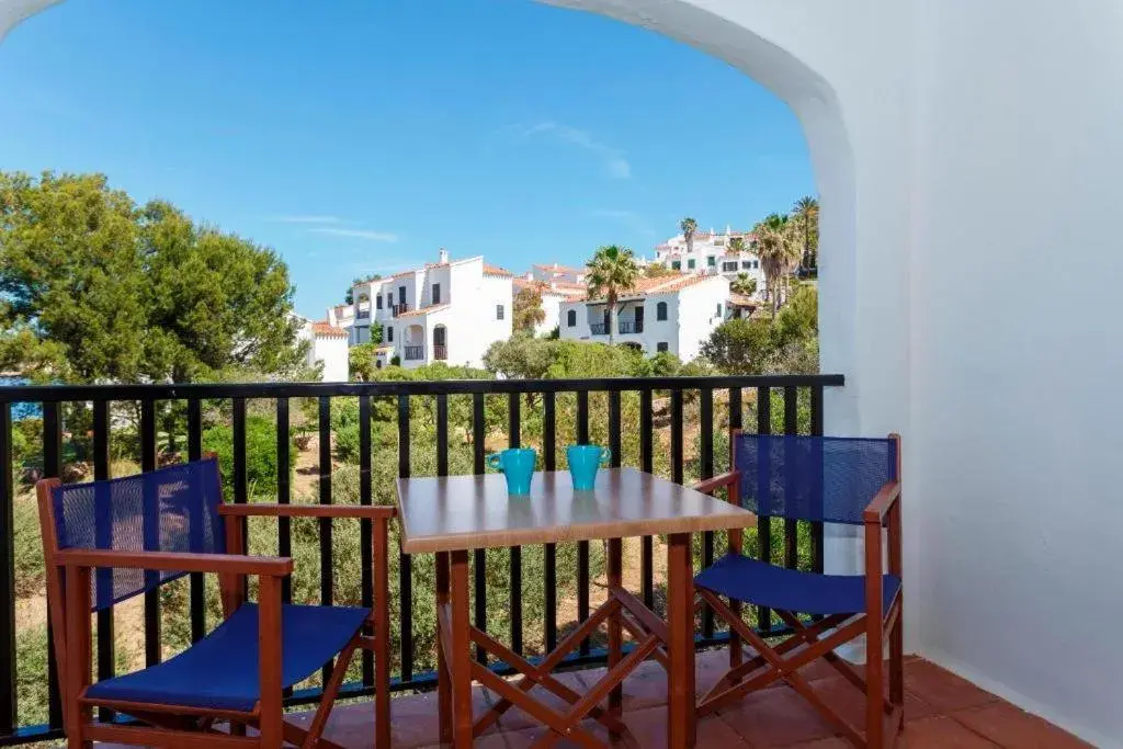 Two-Bedroom Apartment with Side Sea View in FERGUS Club Carema Splash Two-Bedroom Apartment with Side Sea View in FERGUS Club Carema Splash