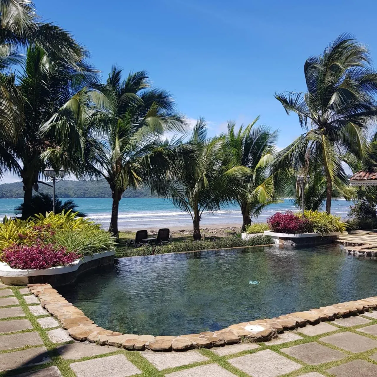 Garden in Villa Marina Lodge & Condos