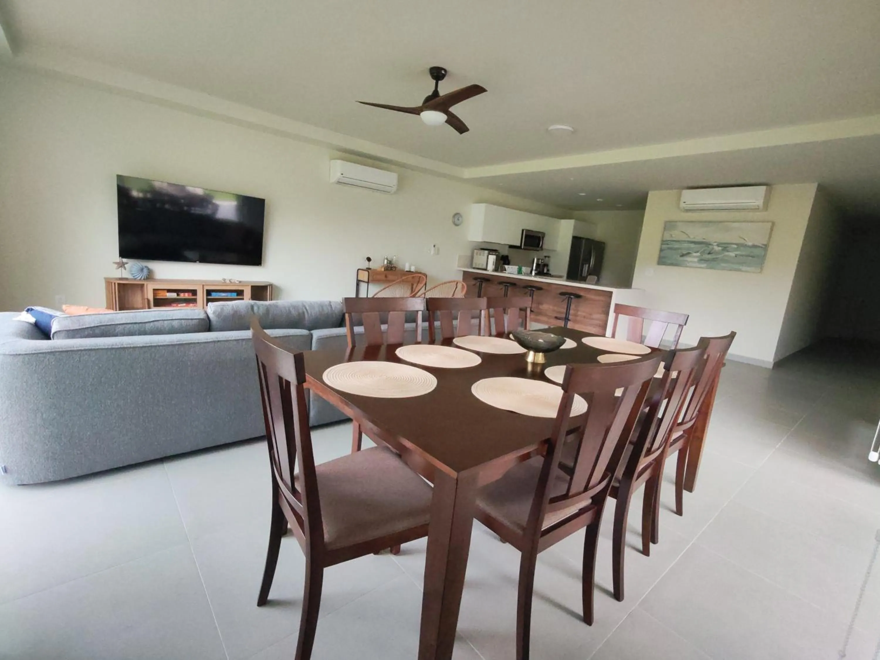 TV and multimedia in Villa Marina Lodge & Condos