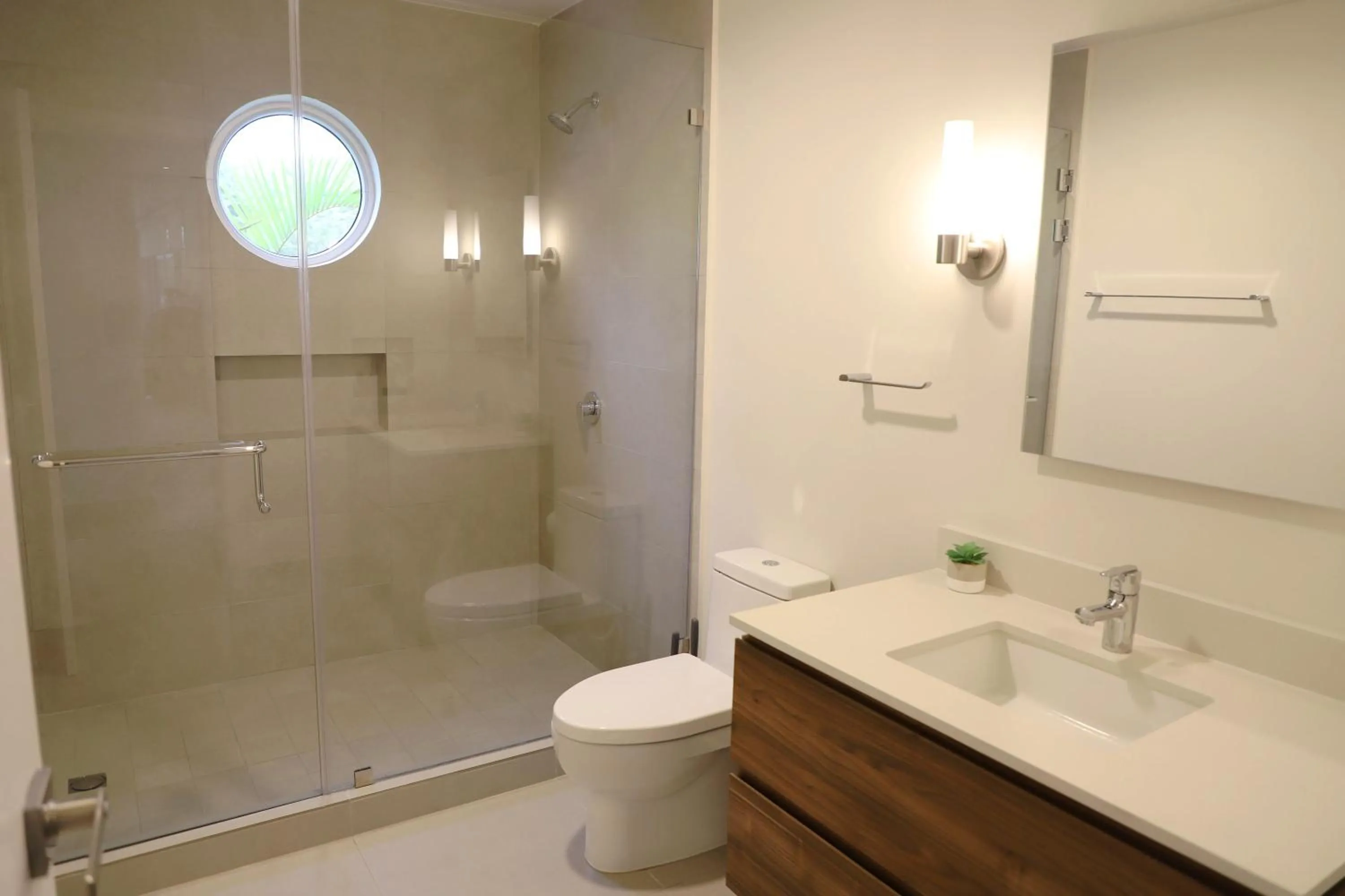 Shower in Villa Marina Hotel