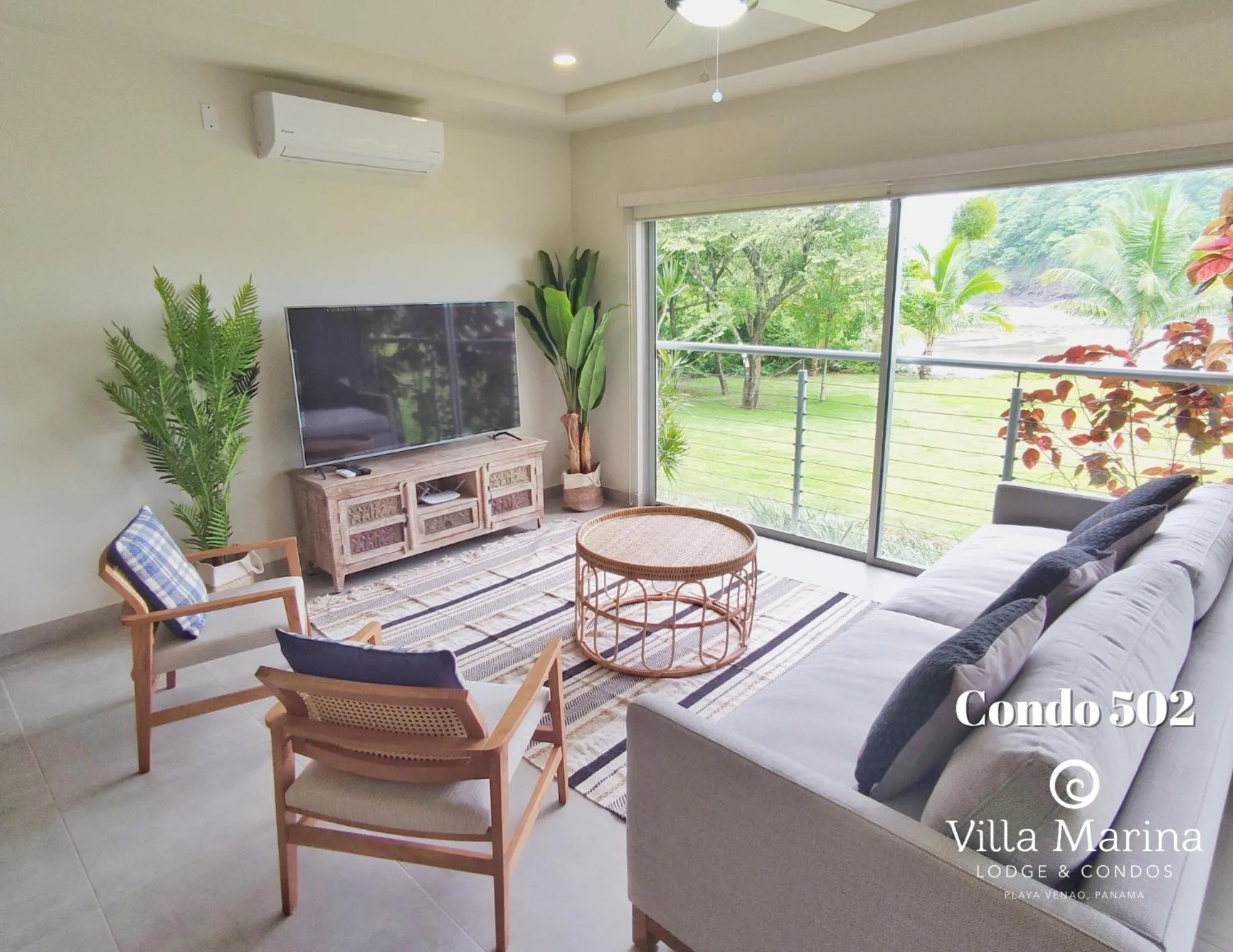 Living room in Villa Marina Lodge & Condos