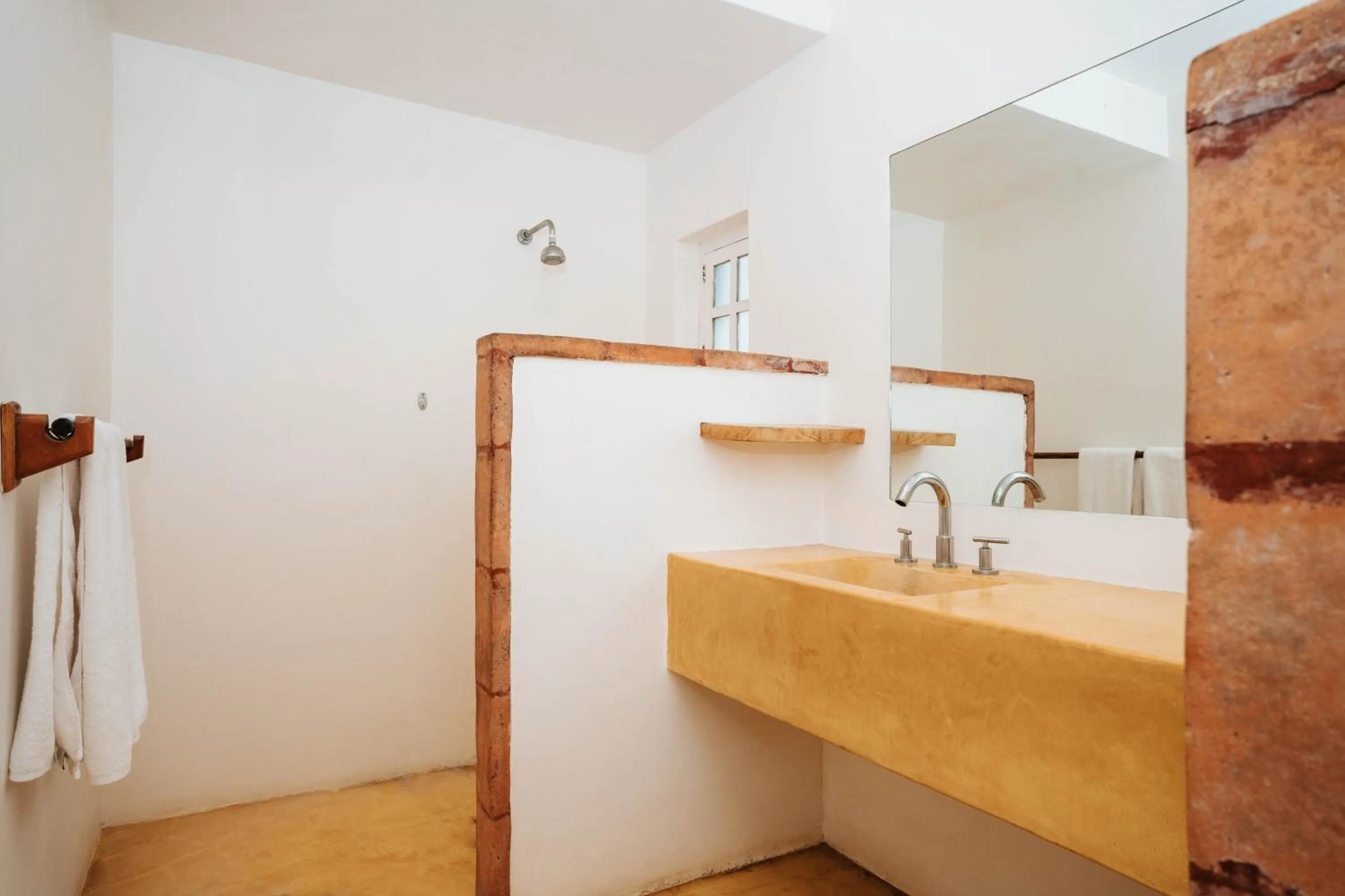 Shower in Villa Marina Lodge & Condos